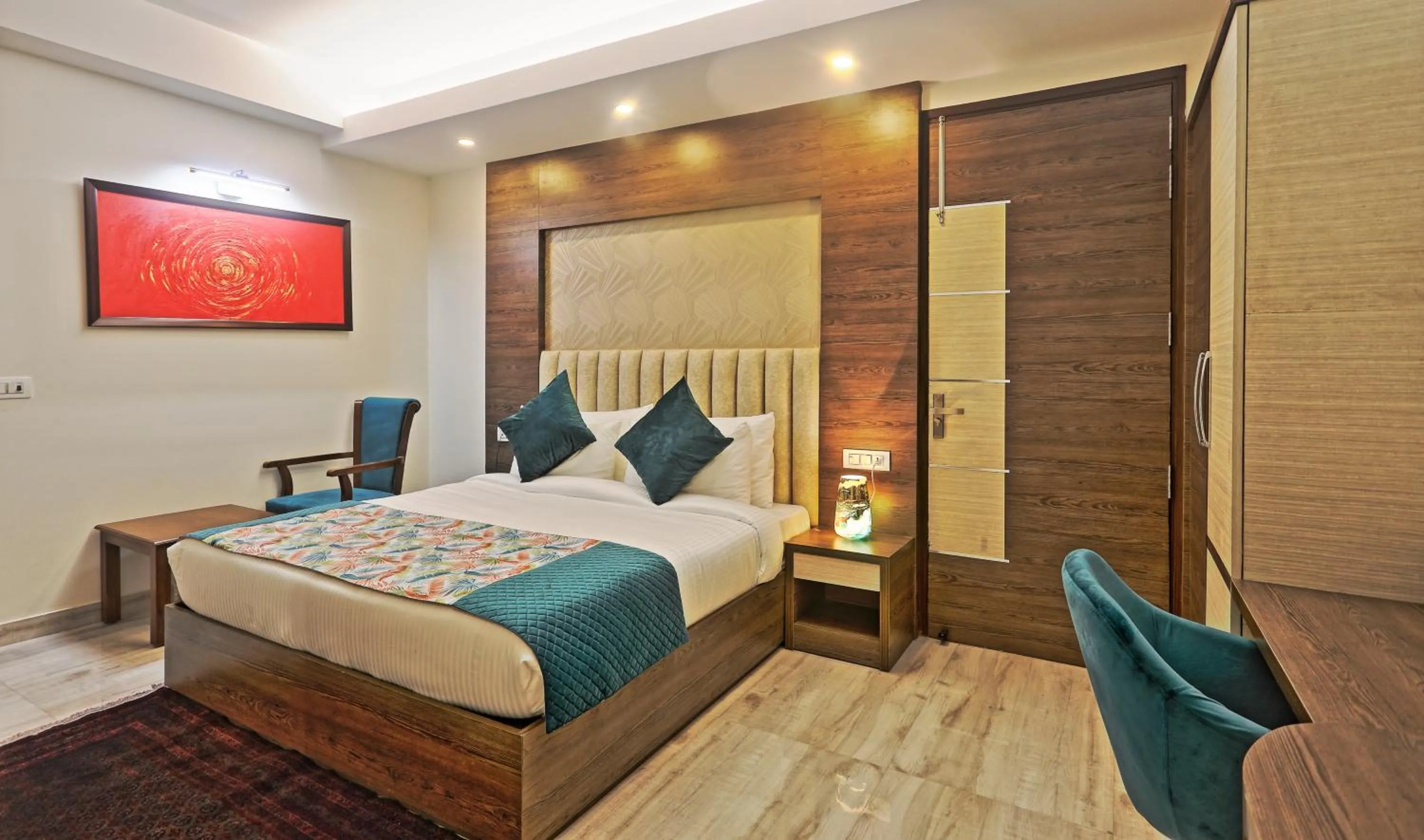 Bed in Hotel Cardinal Oxmo Delhi Airport