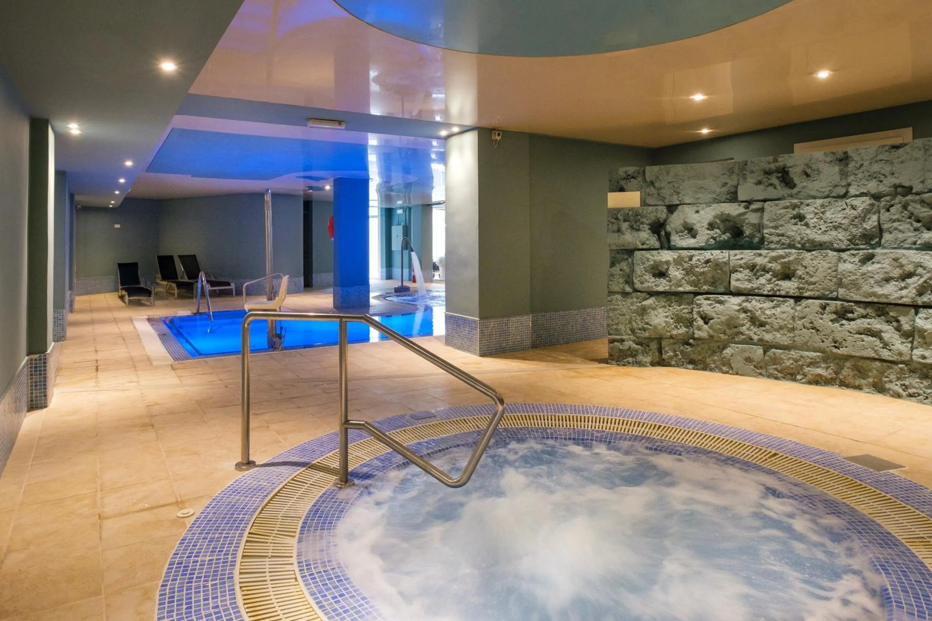 Hot Tub in Cabot Cap de Mar Spa