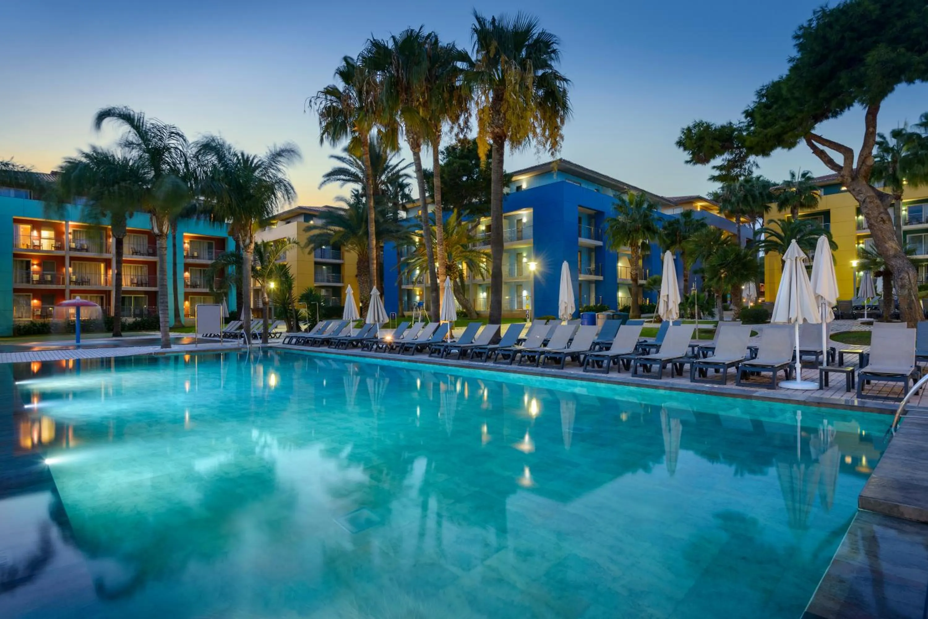 Swimming pool in Occidental Menorca