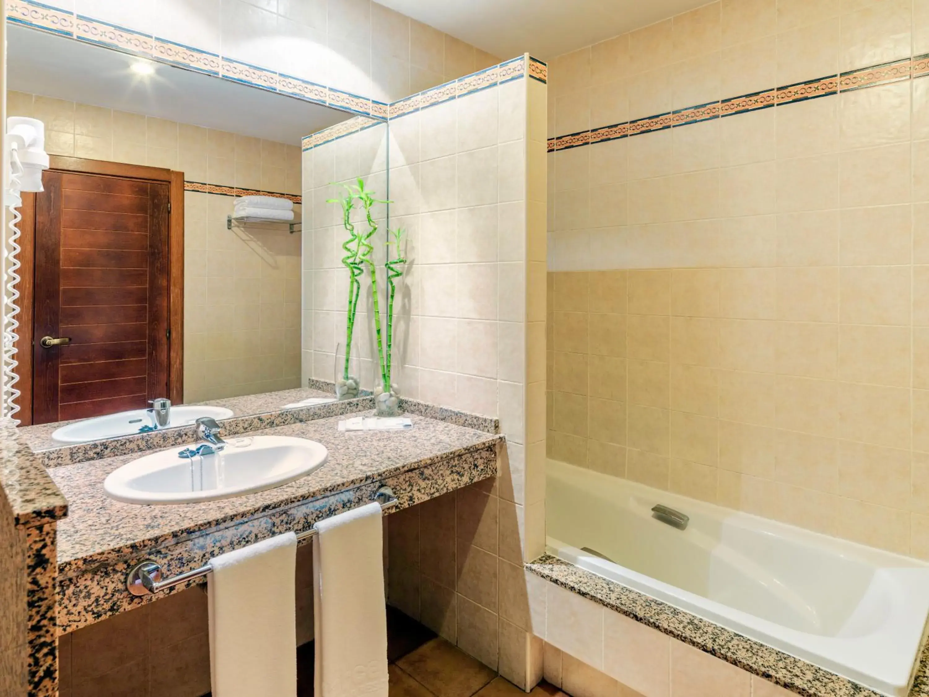 Deluxe Room with Sea View in Occidental Jandía Playa Deluxe Room with Sea View in Occidental Jandía Playa