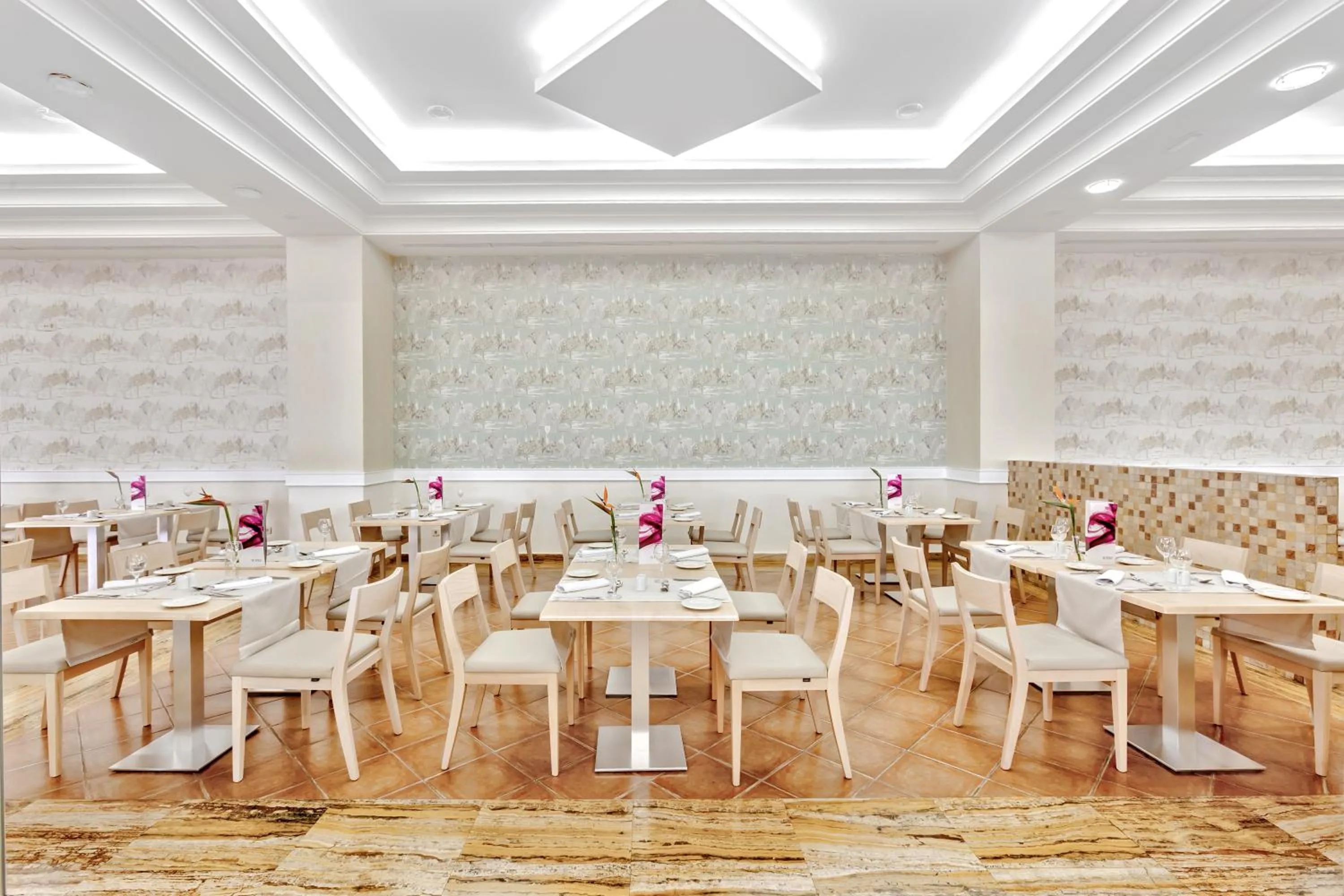 Restaurant/places to eat in Occidental Jandía Playa