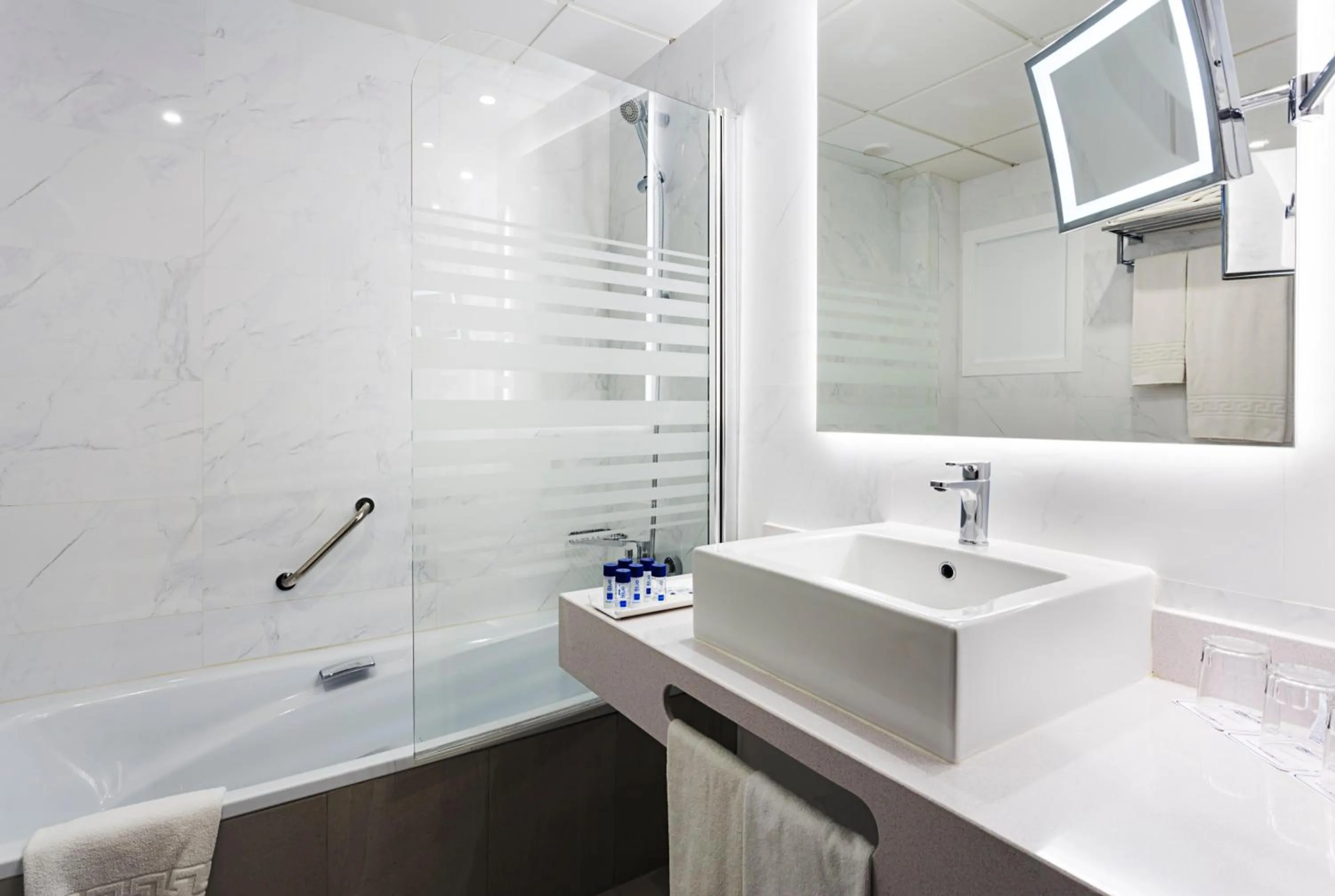 Bathroom in Hotel Best Sabinal