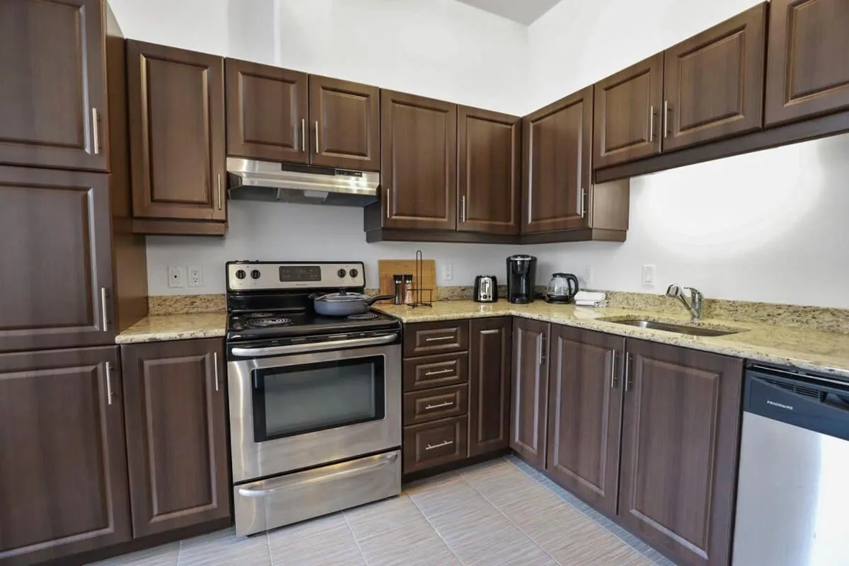 M11 The Star Wars Suite 3BR Downtown