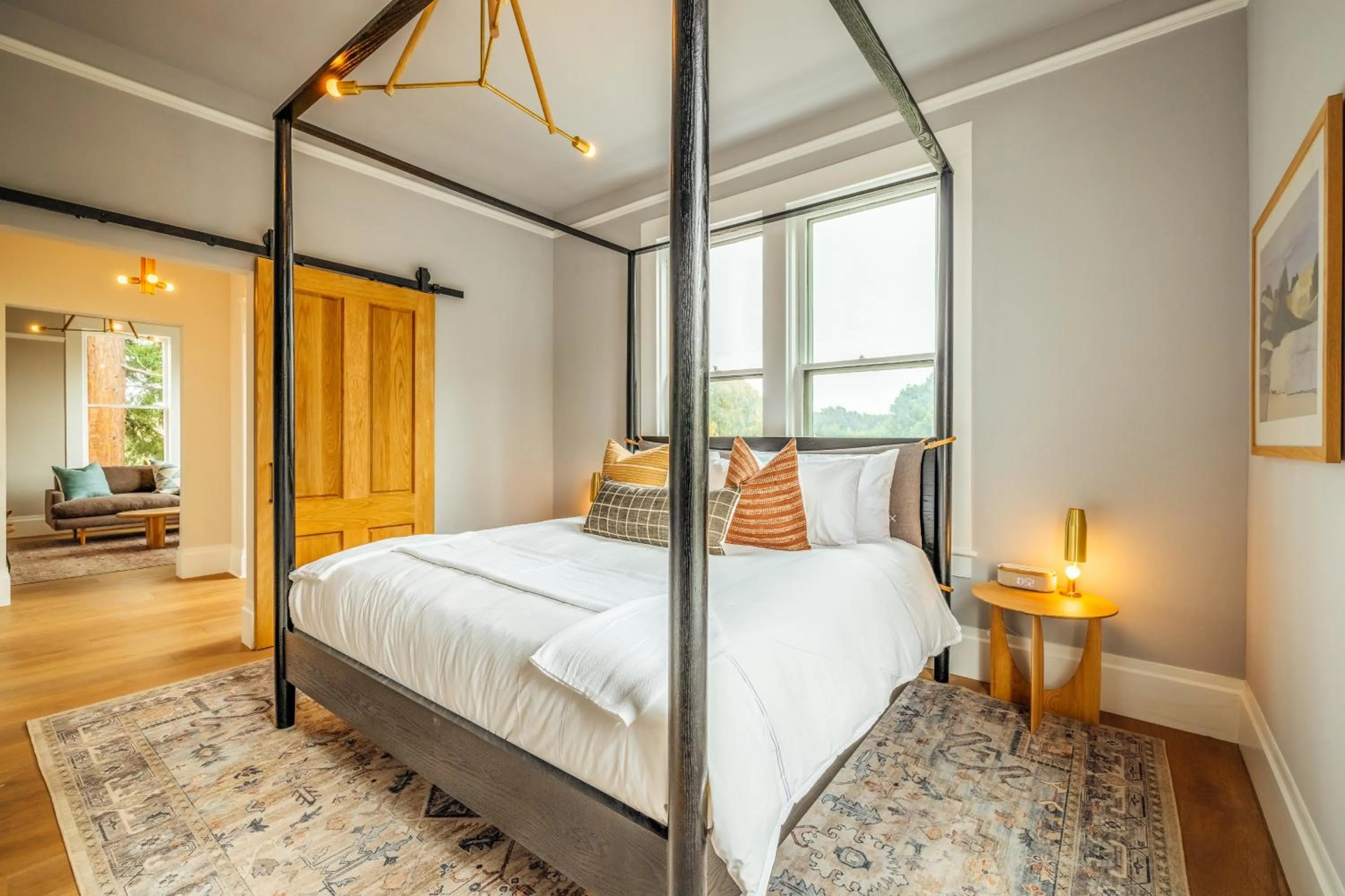 Photo of the whole room, Bed in The Ruse