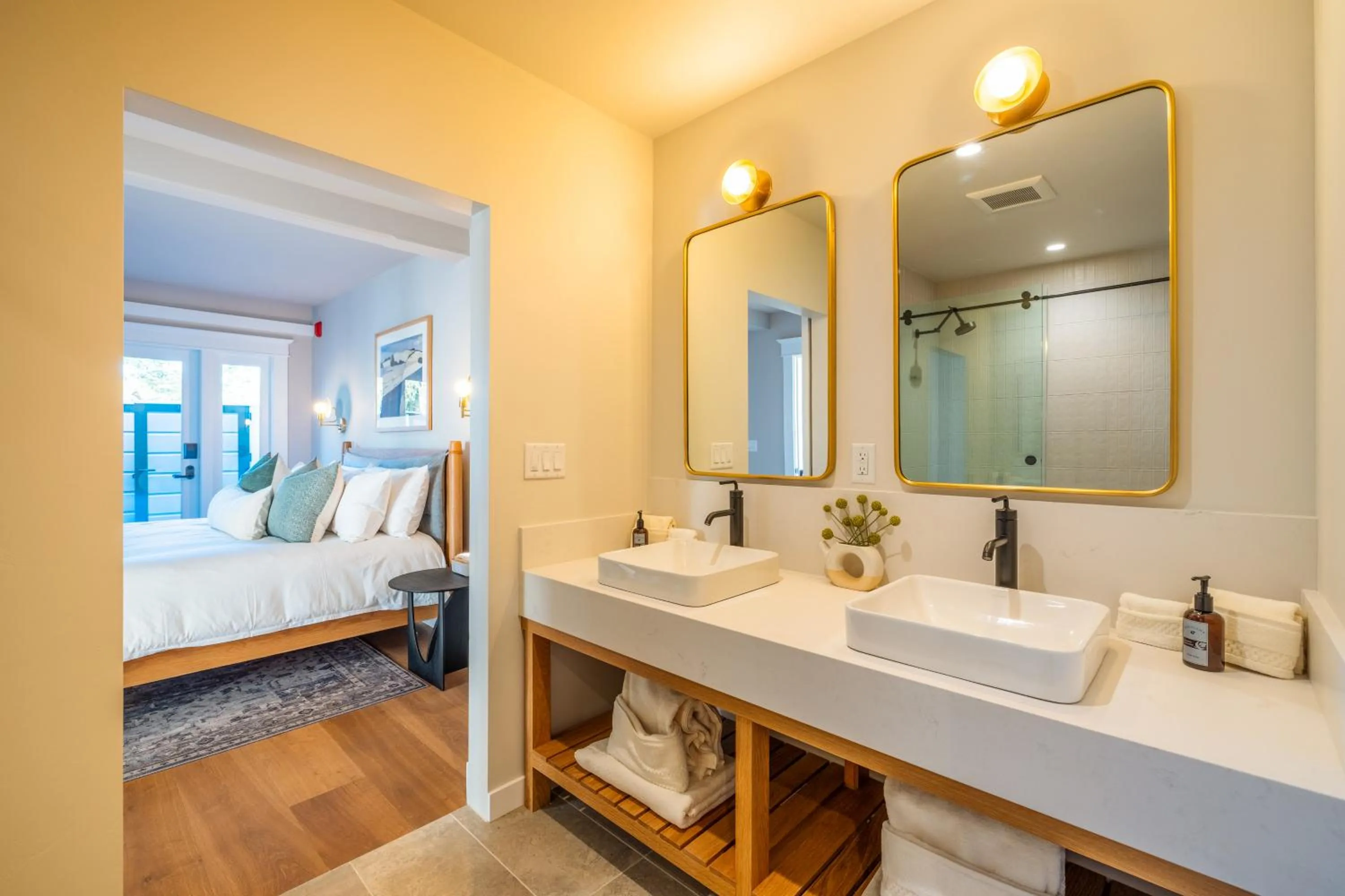 Bedroom, Bed in The Ruse