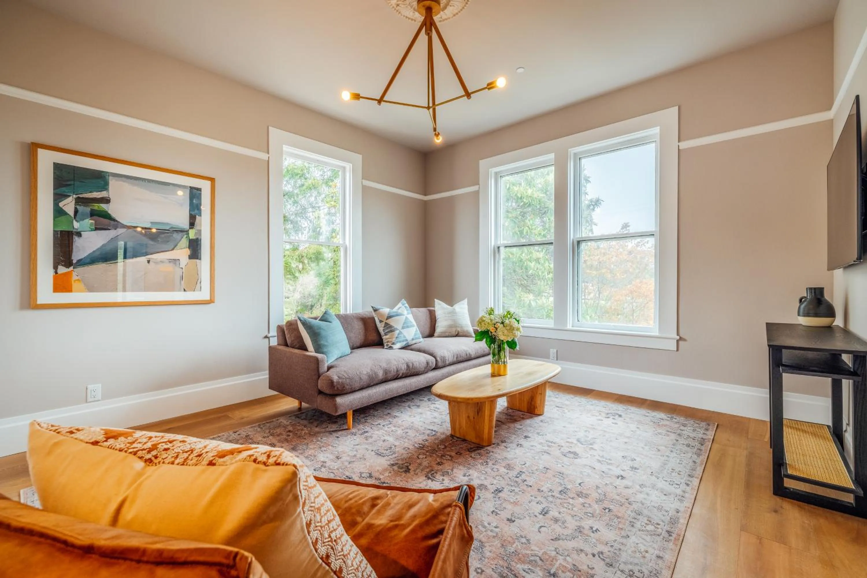 Living room in The Ruse