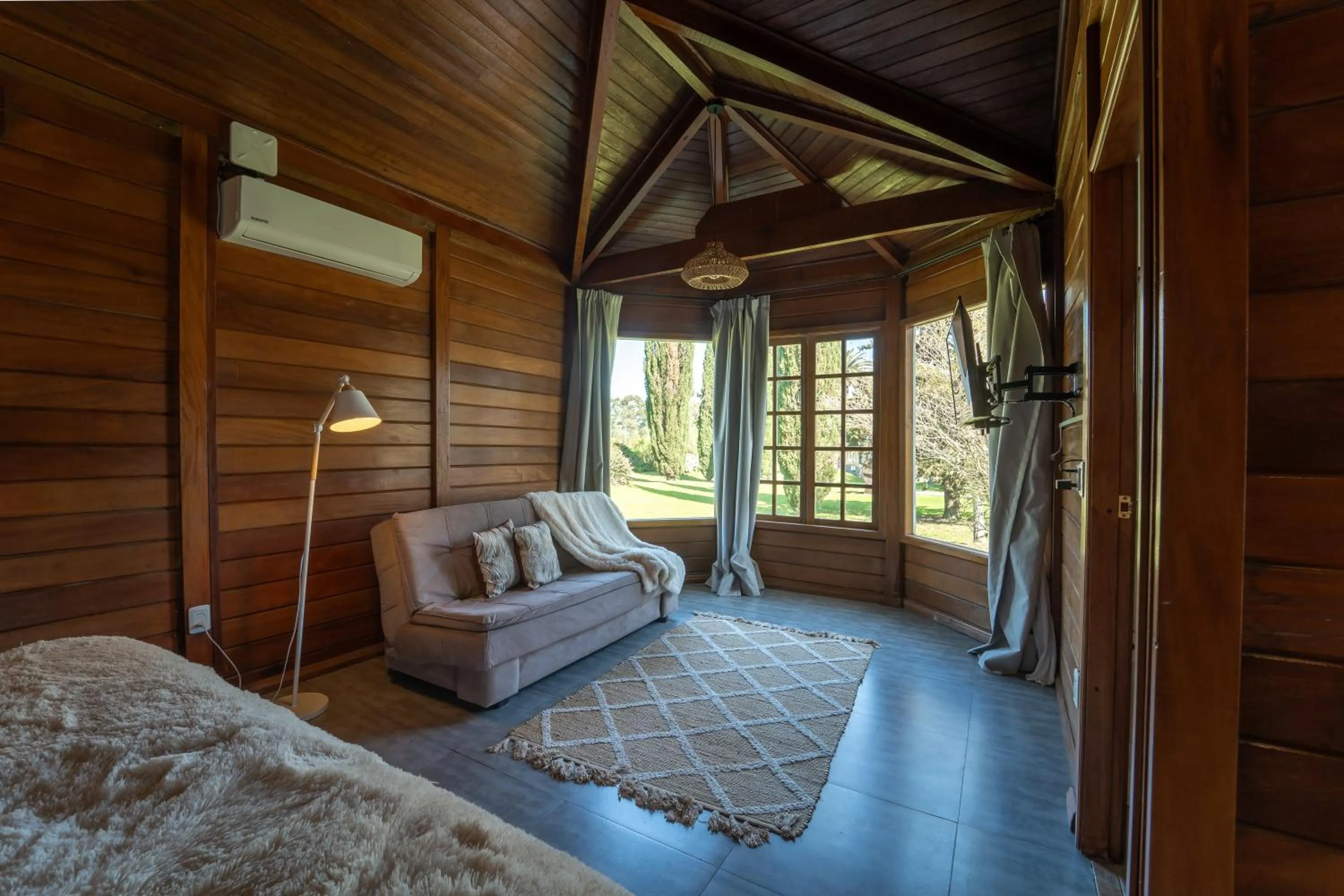 Living room, Bed in Finca del Sacramento