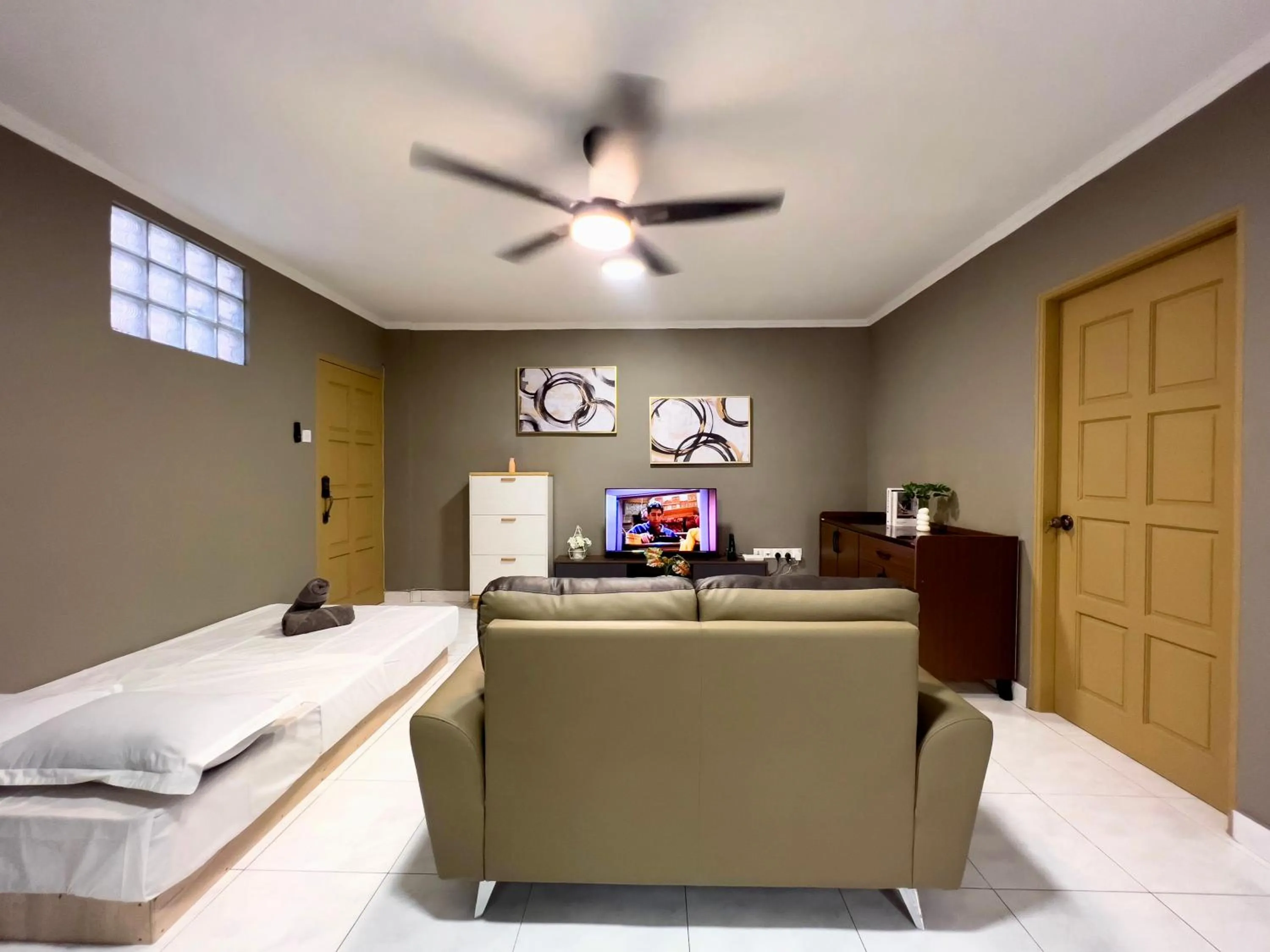 Bed in Hush Inn at Taman Penampang