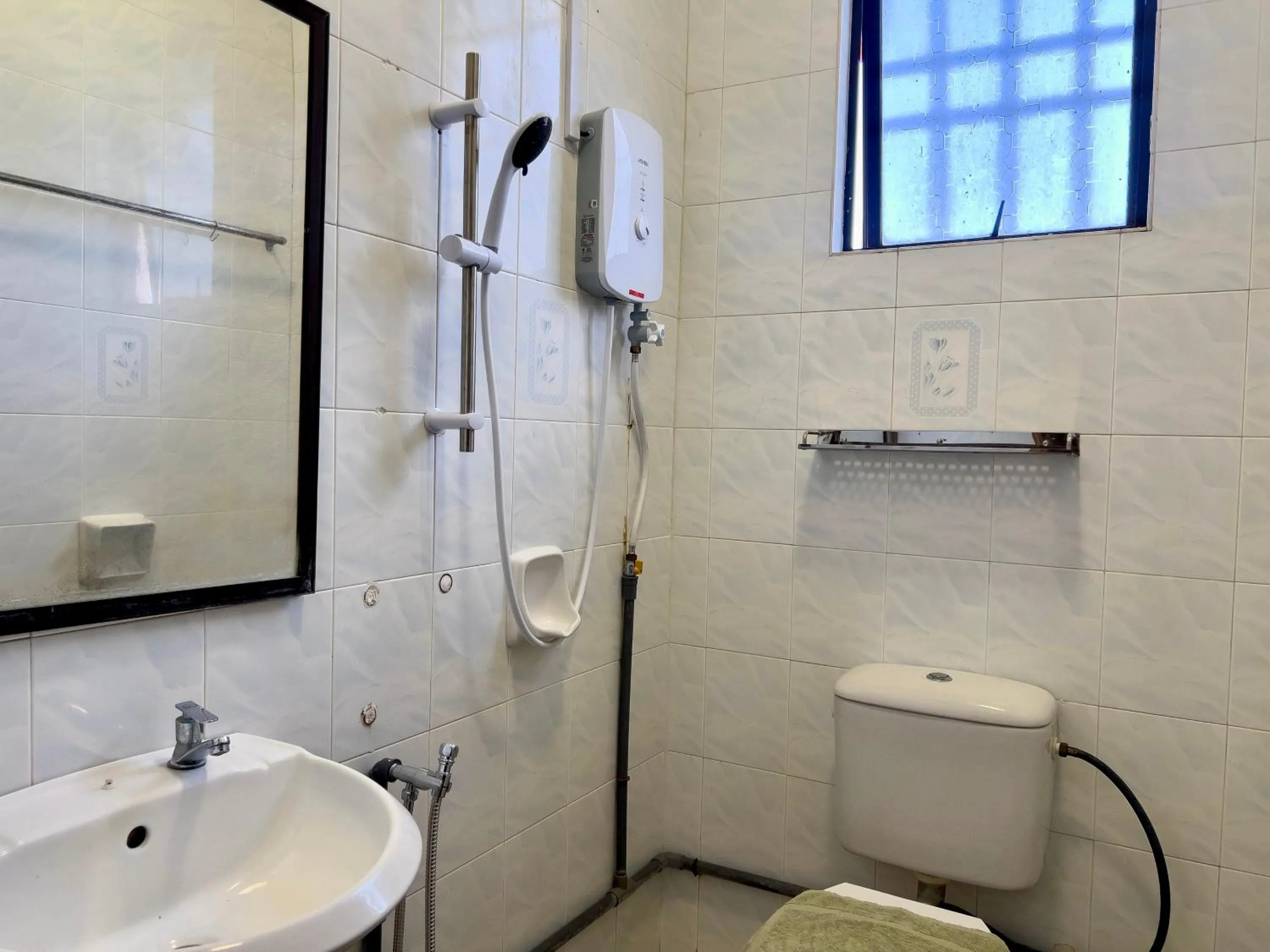 Hush Inn at Taman Penampang