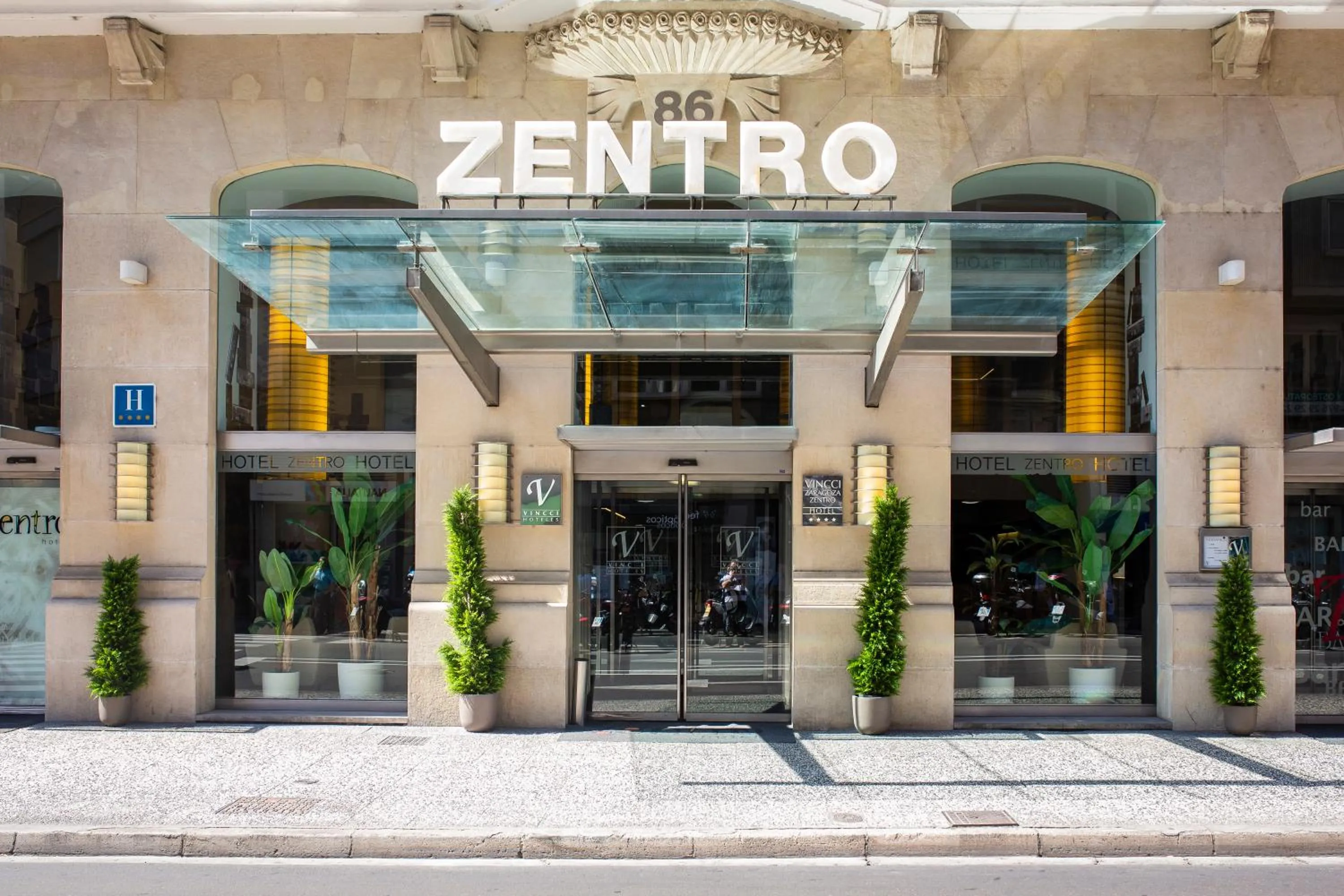 Property building in Vincci Zaragoza Zentro