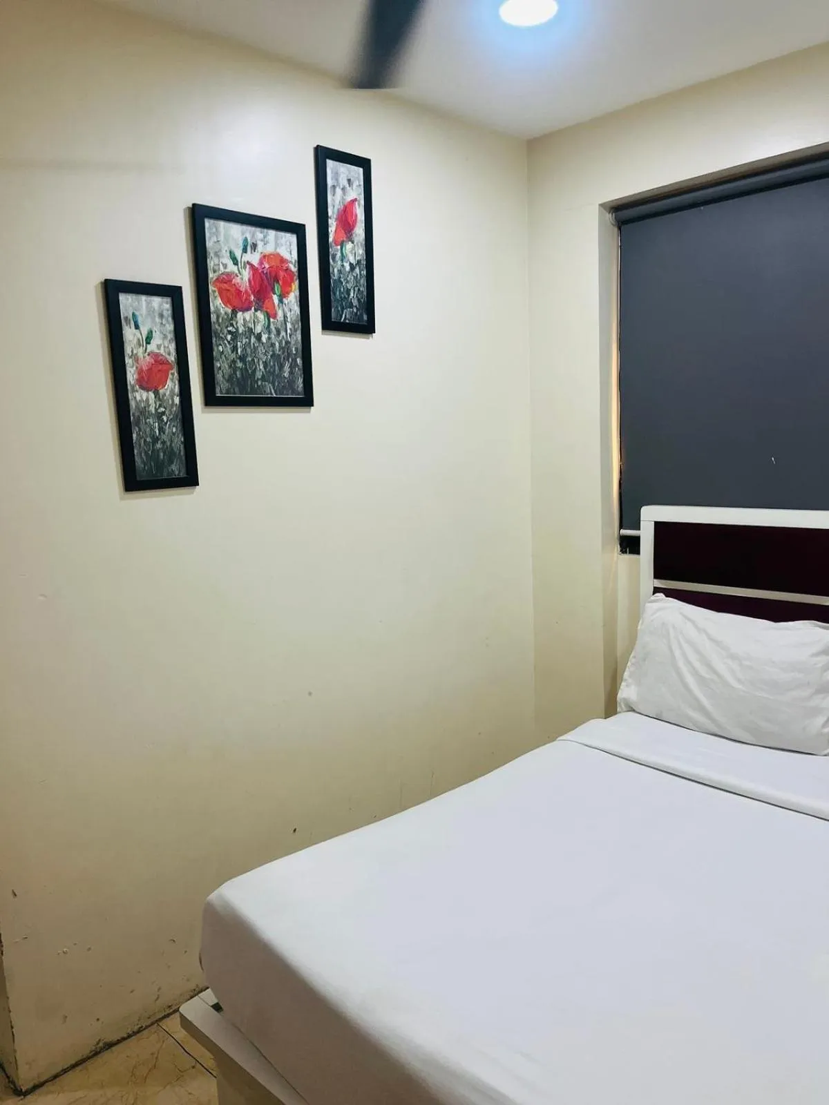 Bedroom in Hotel VYS INN