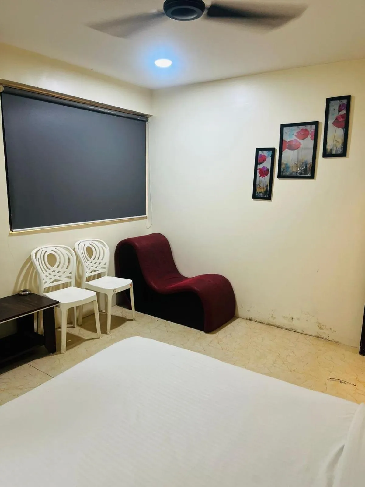 Bedroom in Hotel VYS INN