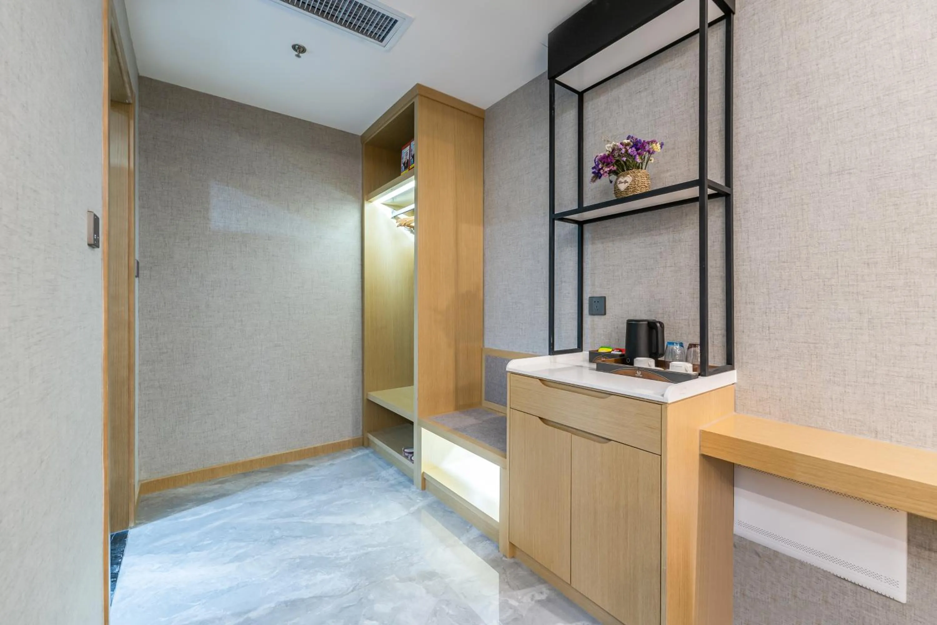 Photo of the whole room in Joy Fall Hotel