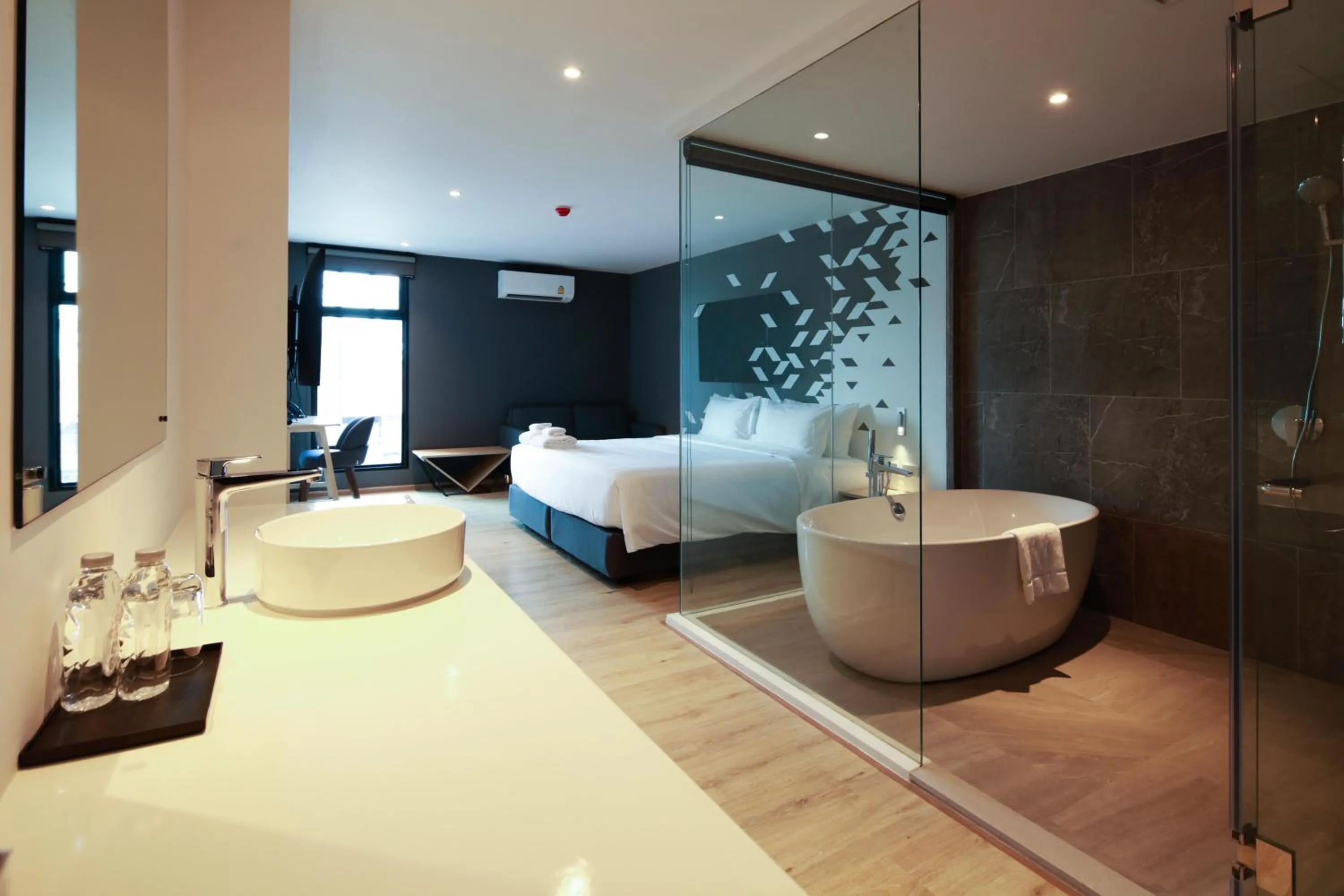 Photo of the whole room, Bed in KOO HOTEL
