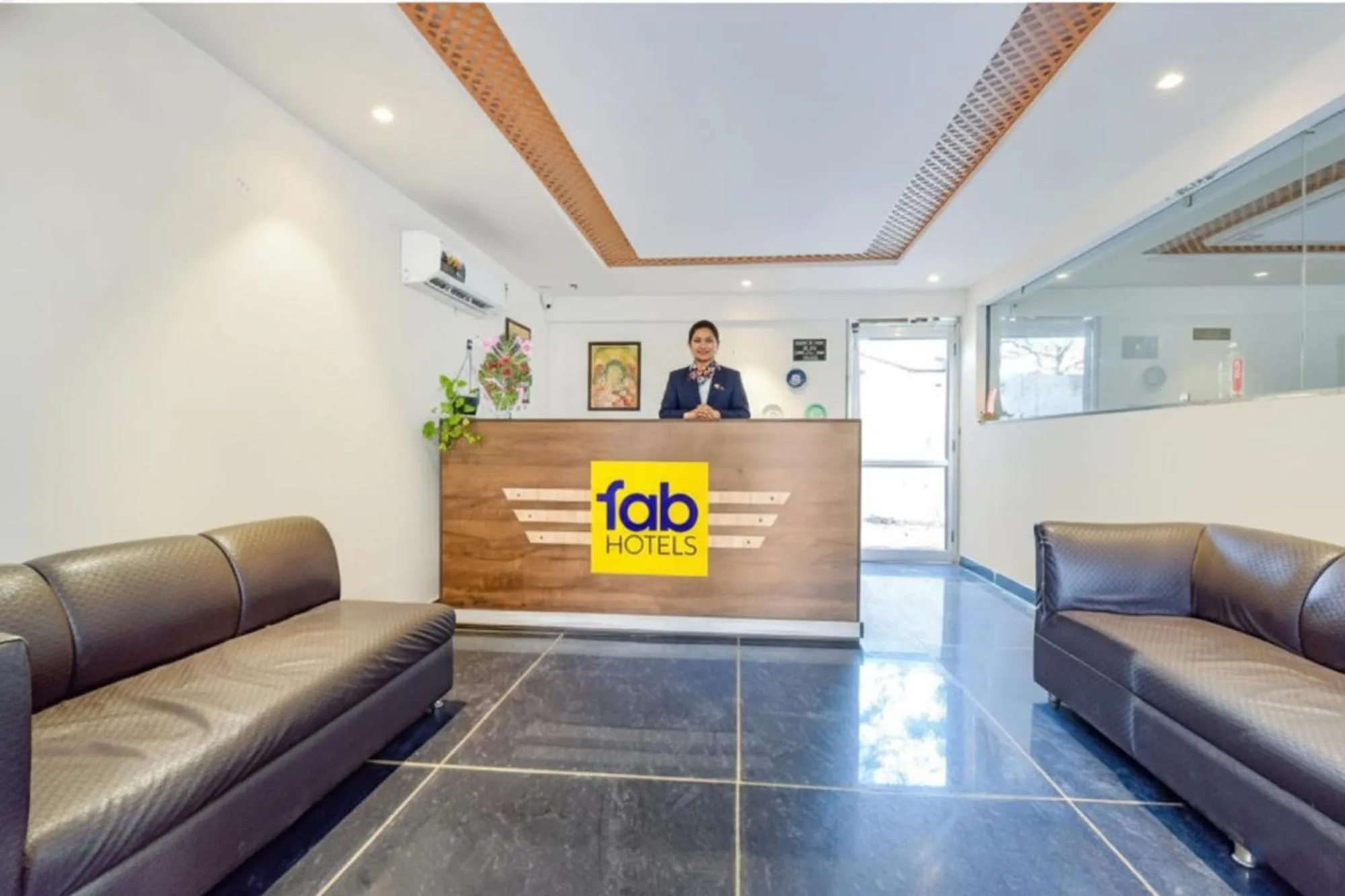 Lobby or reception in FabHotel JBS Heritage