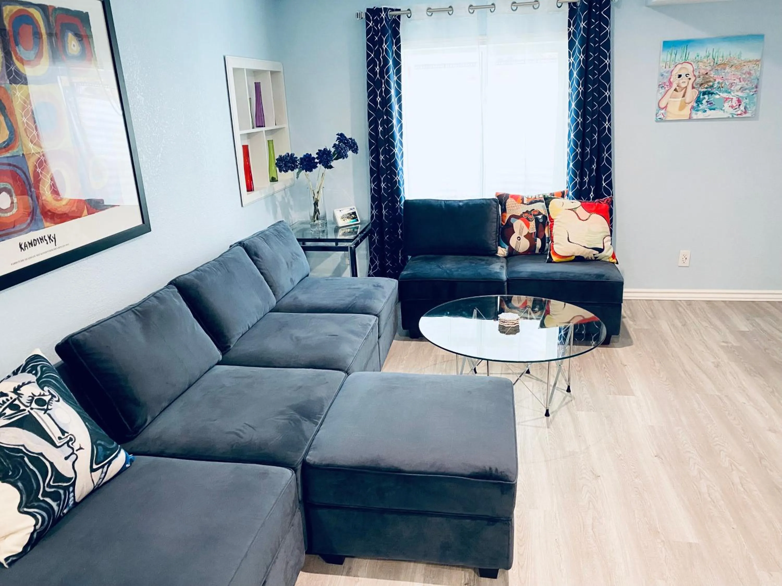 Living room in 3br home 2br unit close to USAFA with fireplace