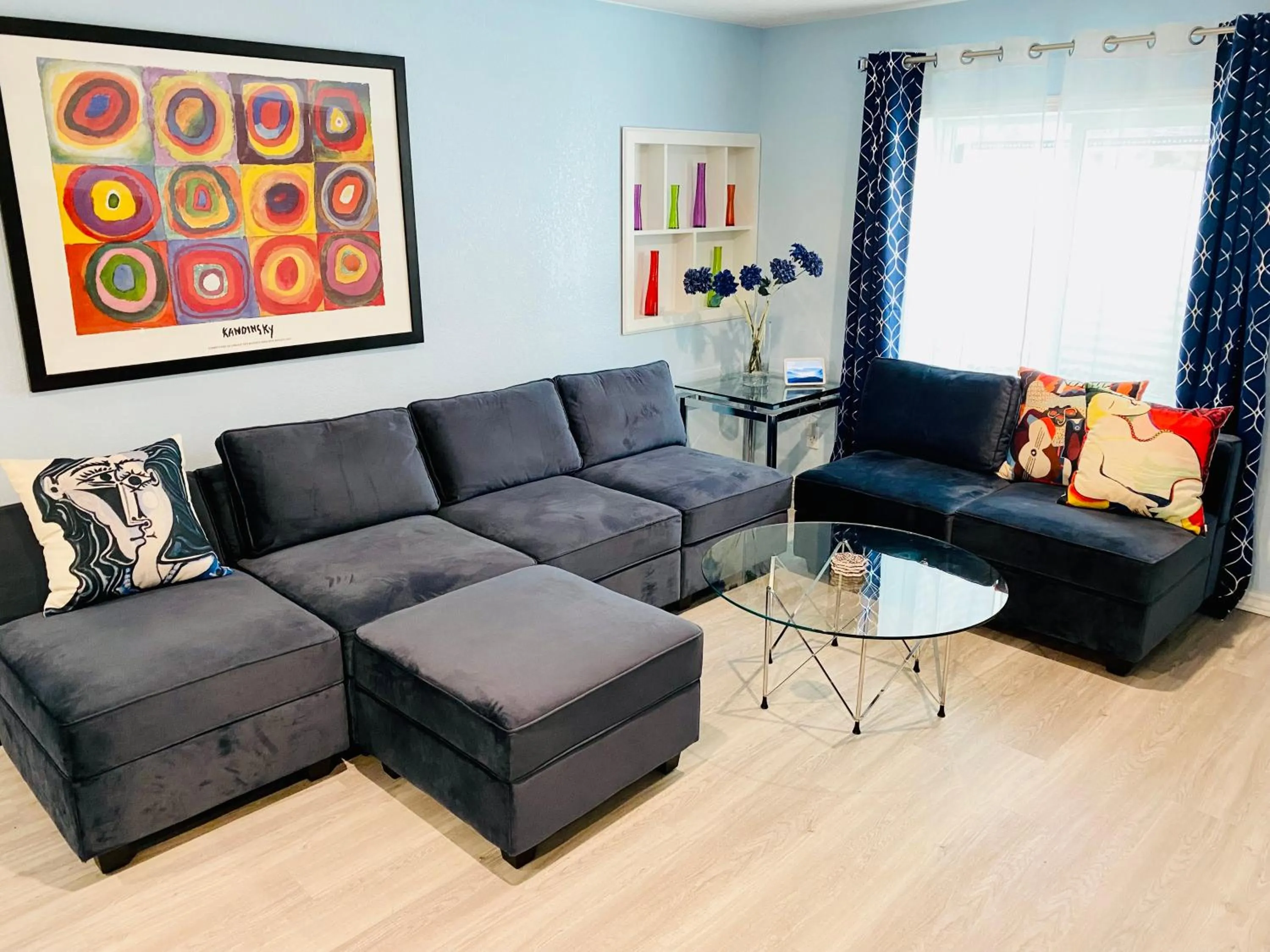 Living room in 3br home 2br unit close to USAFA with fireplace