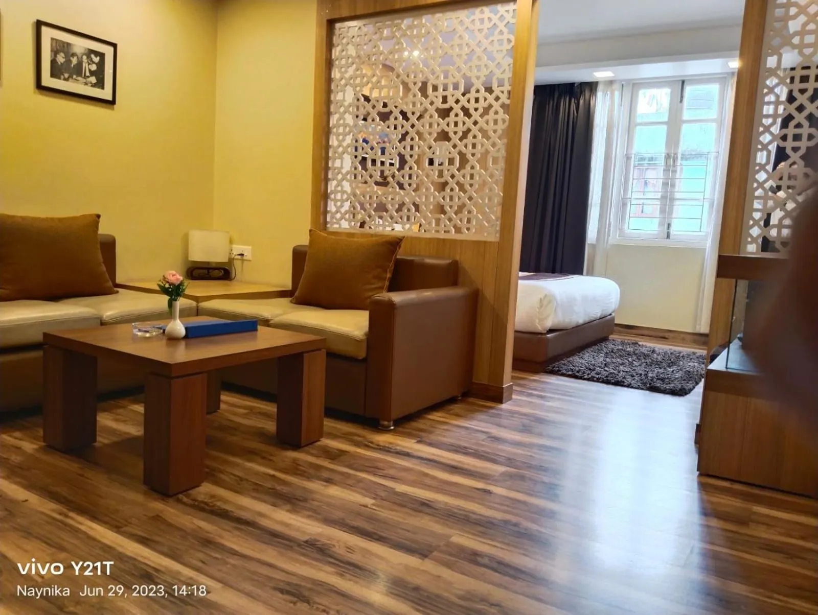 Seating area in Q SAINA THE COSMOS