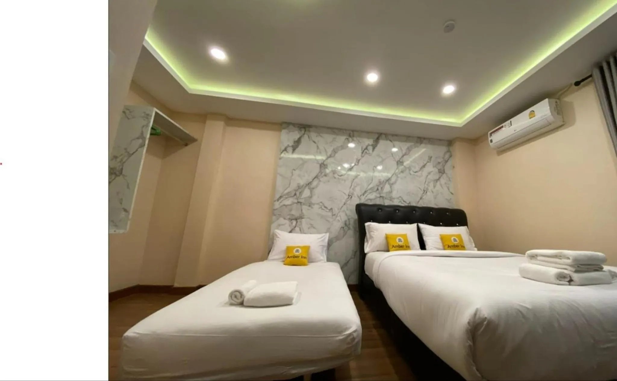 Bedroom, Bed in Amber Inn