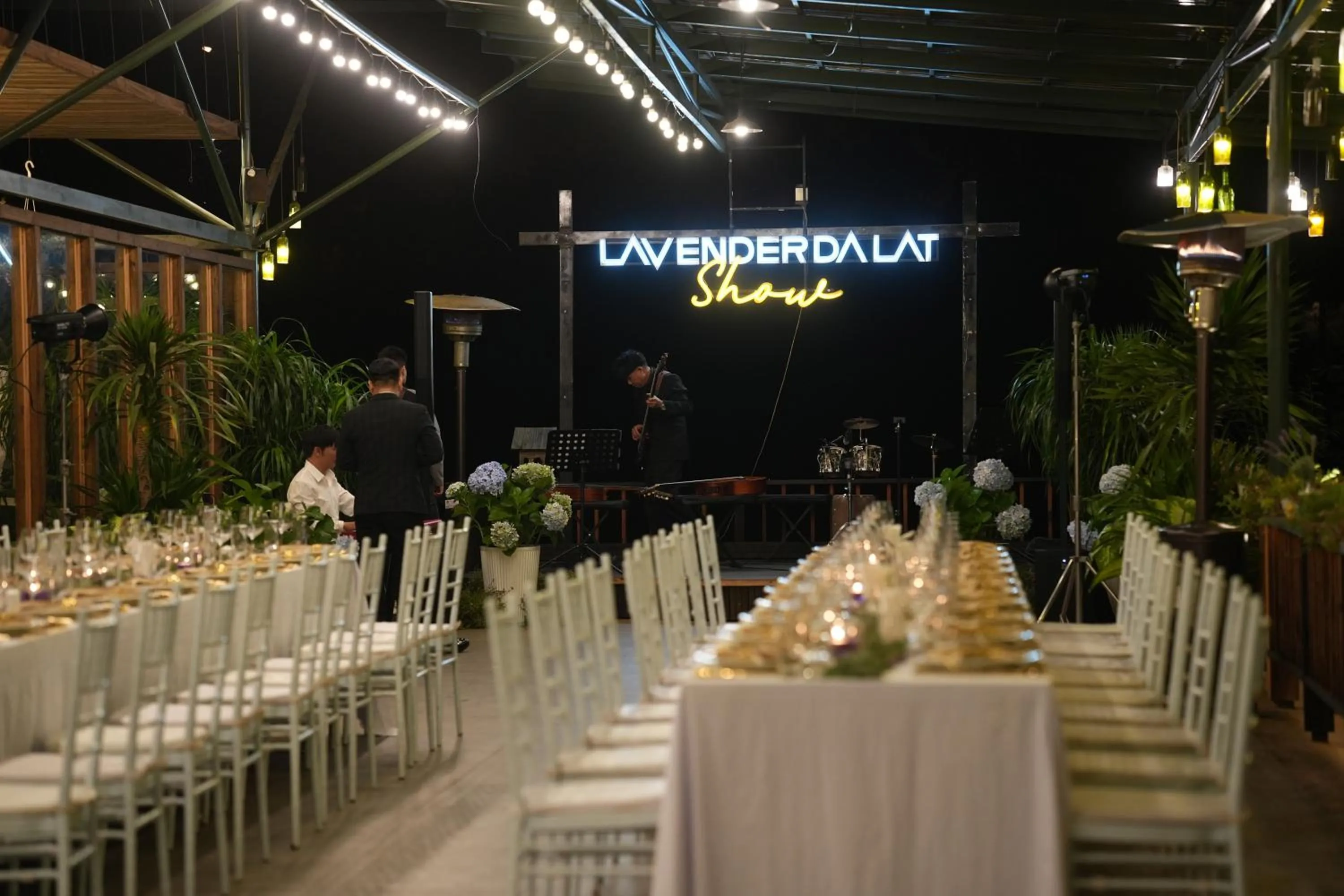 Restaurant/places to eat in Lavender Dalat Hotel and Resorts