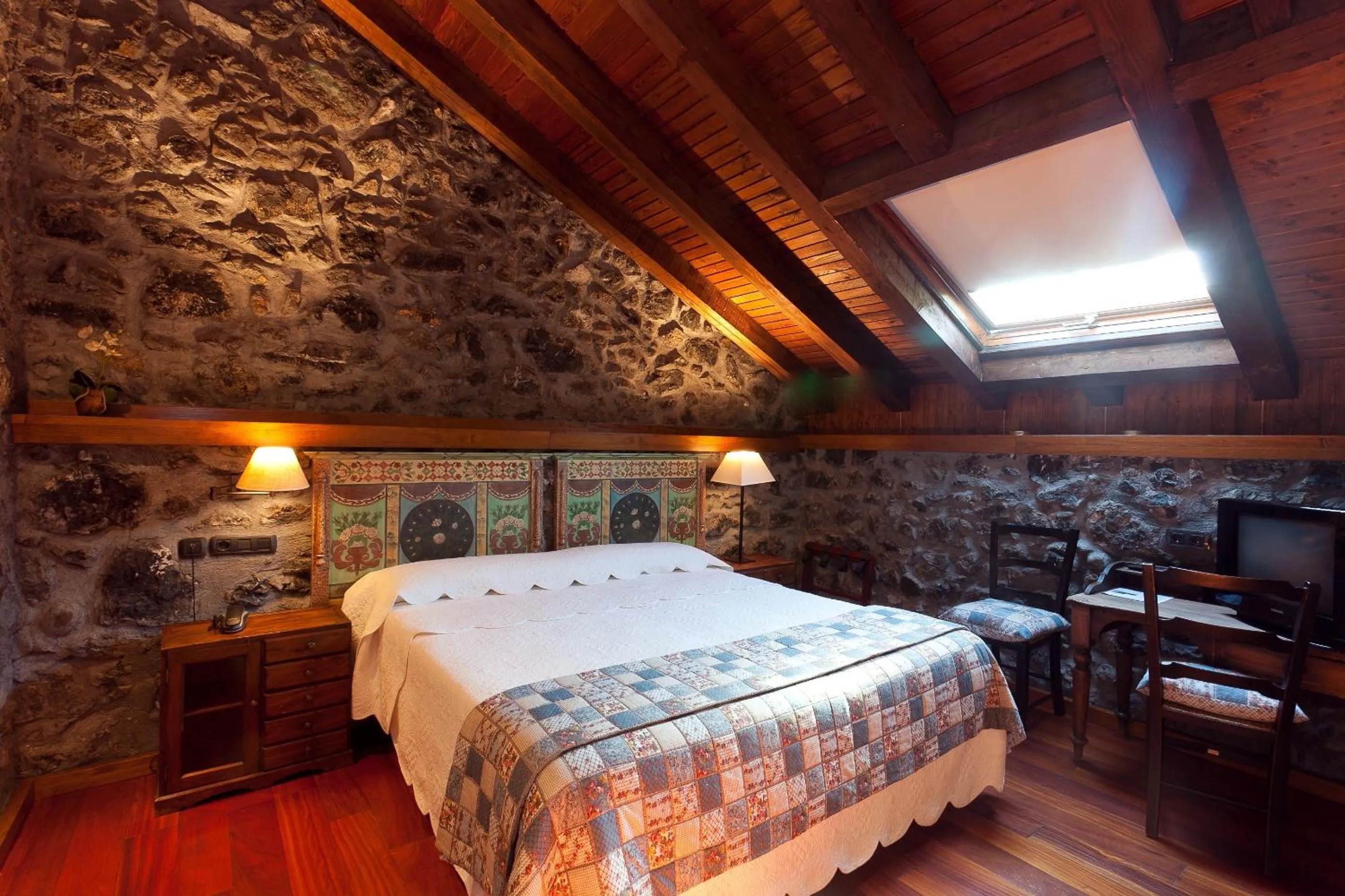 Photo of the whole room, Bed in Hotel Antsotegi