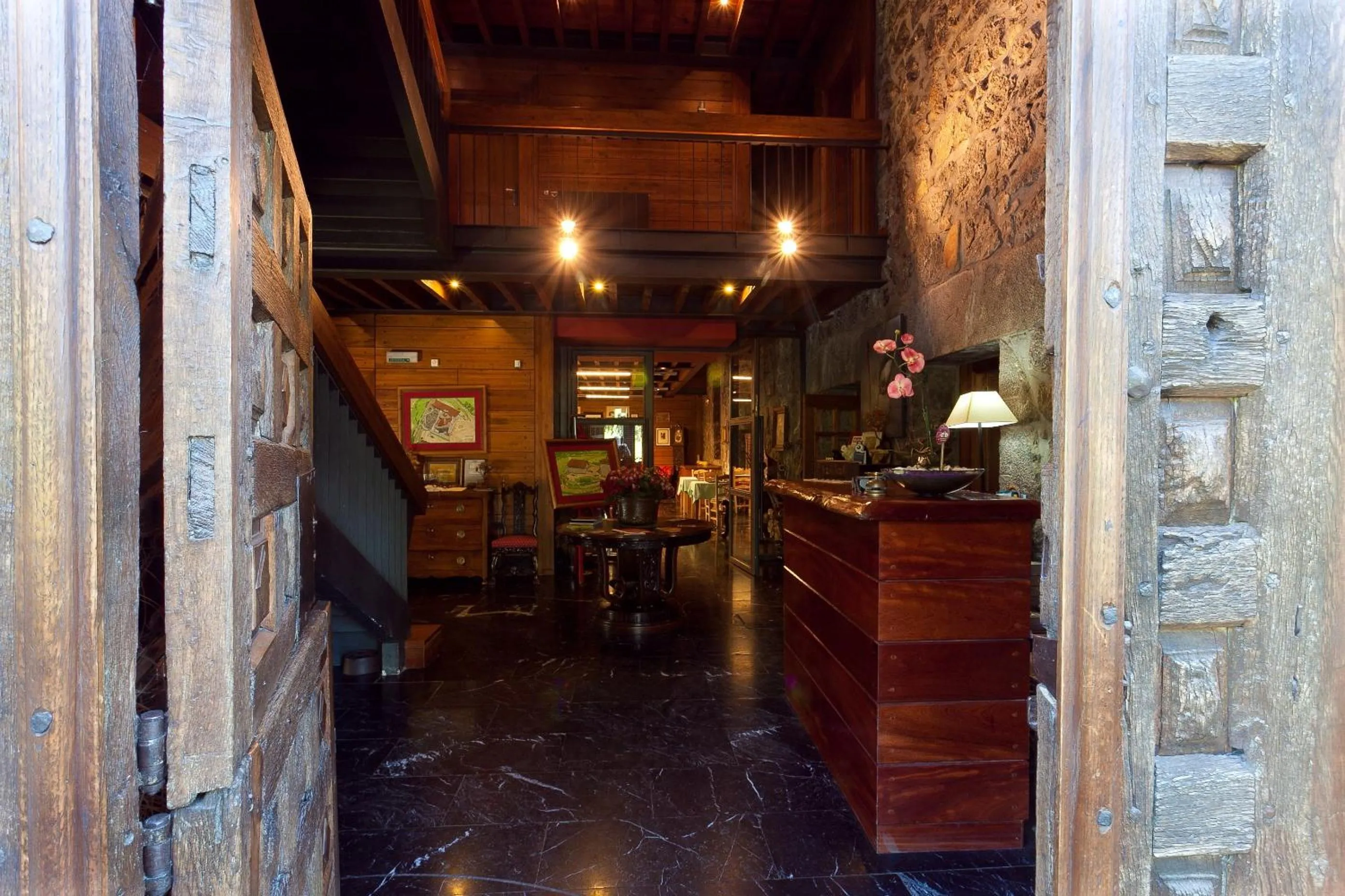 Lobby or reception in Hotel Antsotegi