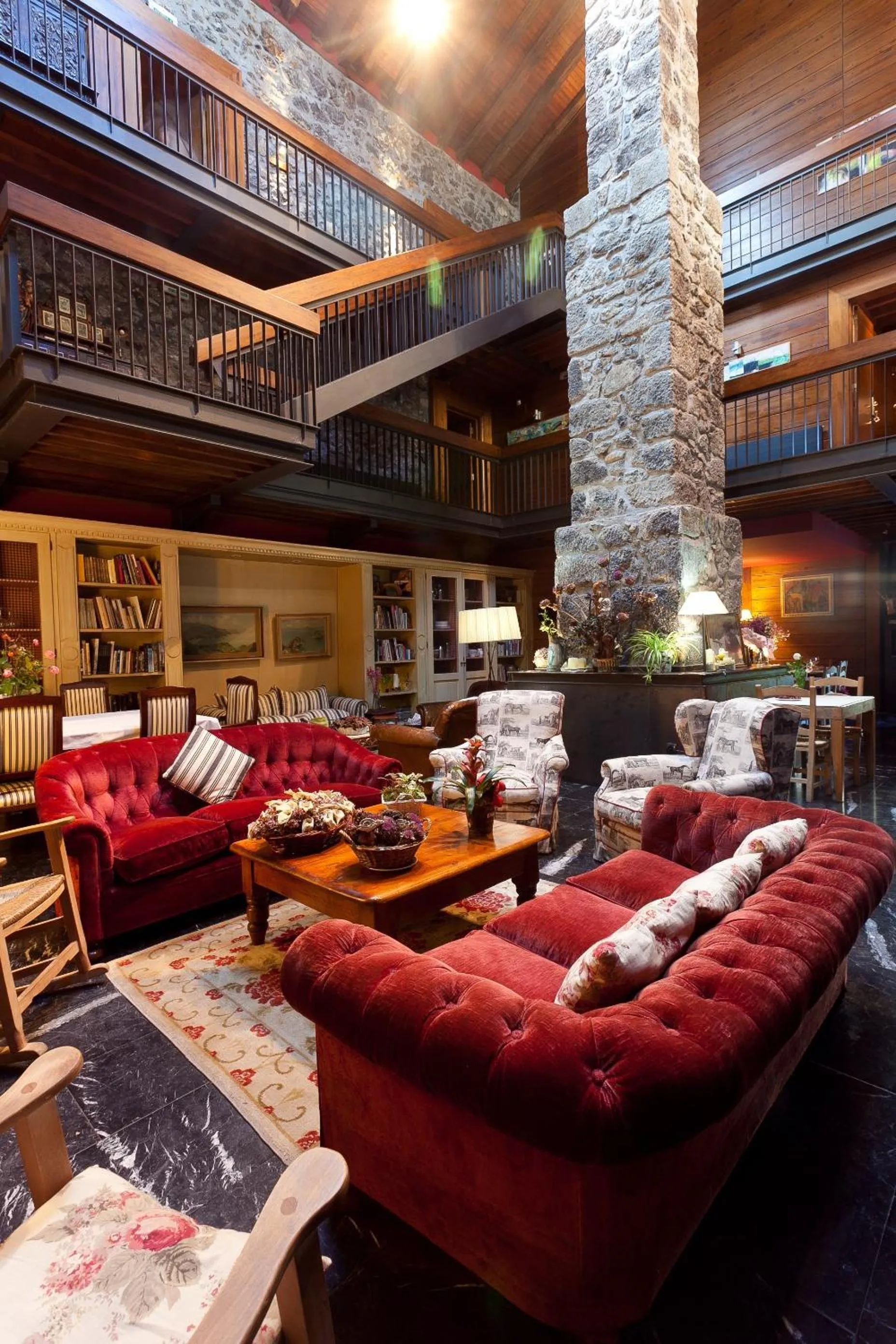 Lobby or reception in Hotel Antsotegi