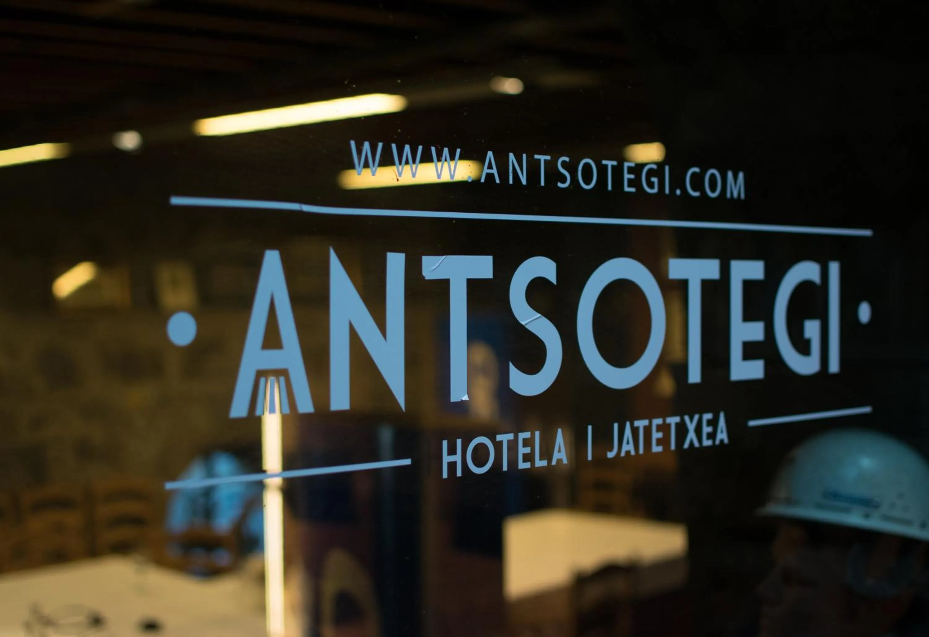 Hotel Antsotegi