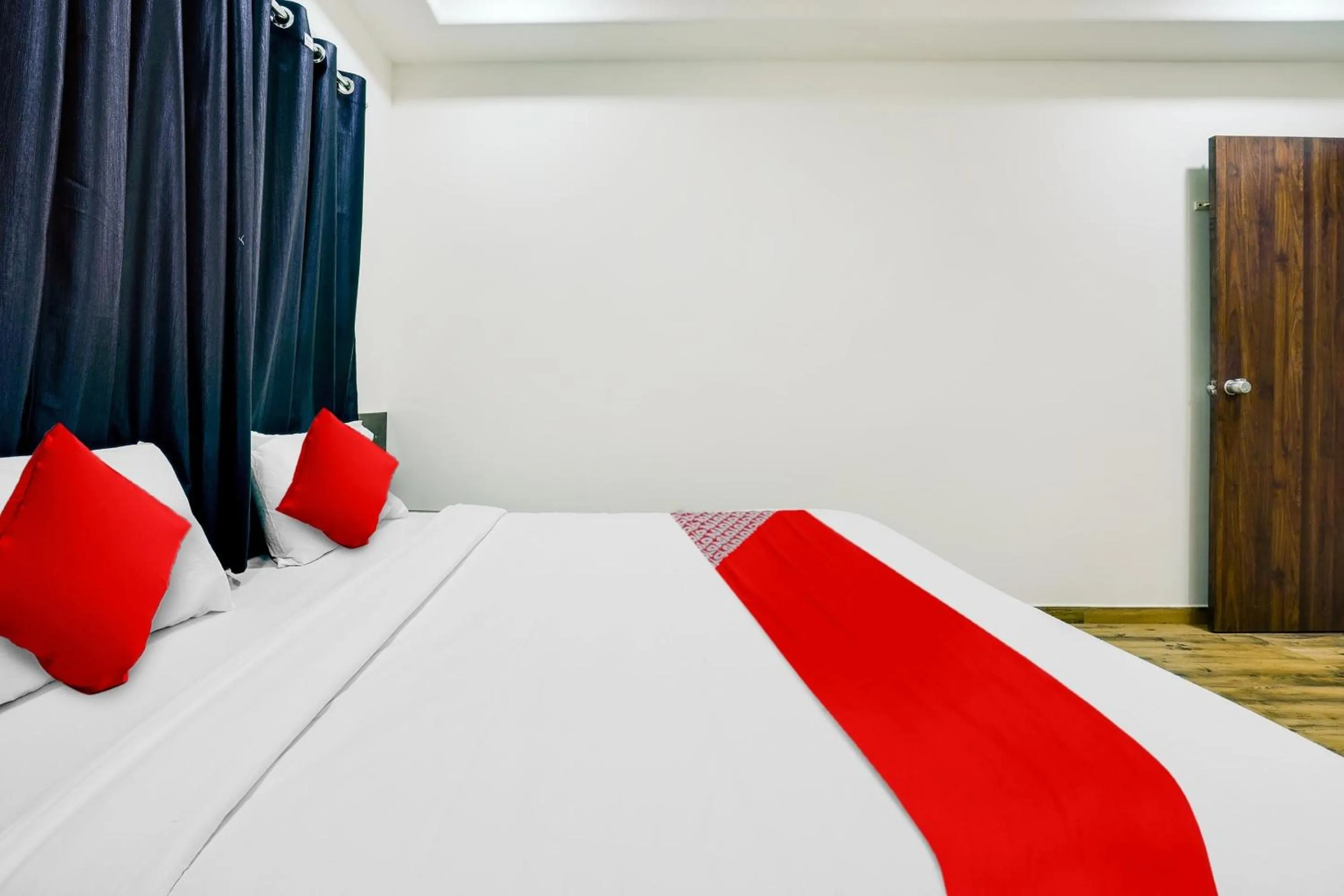 Bedroom, Bed in Hotel O White Villa