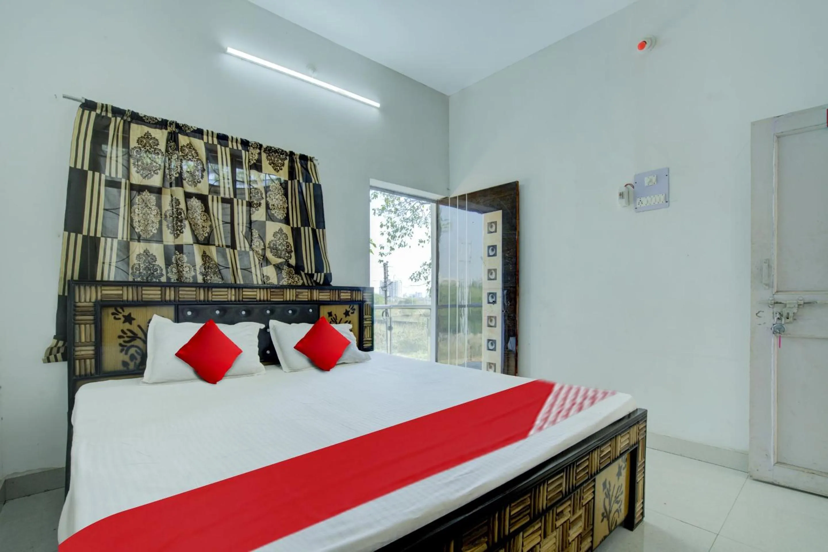 Bedroom in Super Hotel O Pragya New