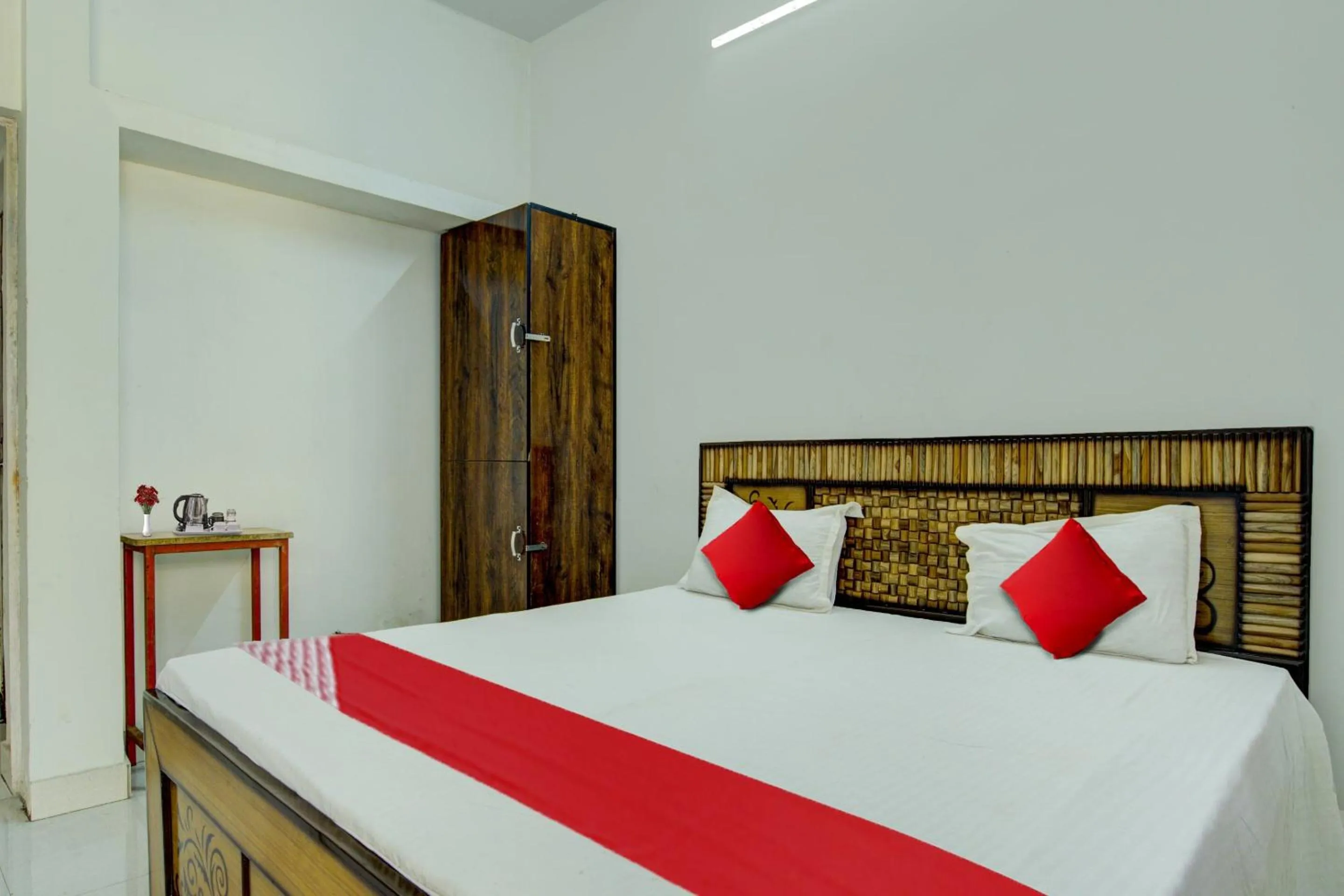 Bedroom in Super Hotel O Pragya New