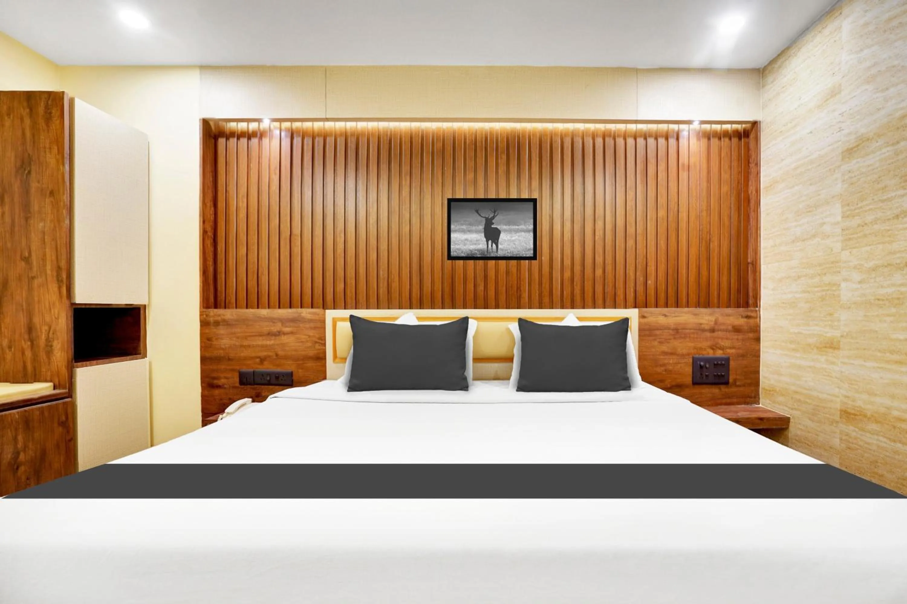 Bedroom in Super Collection O KEYS ELITE