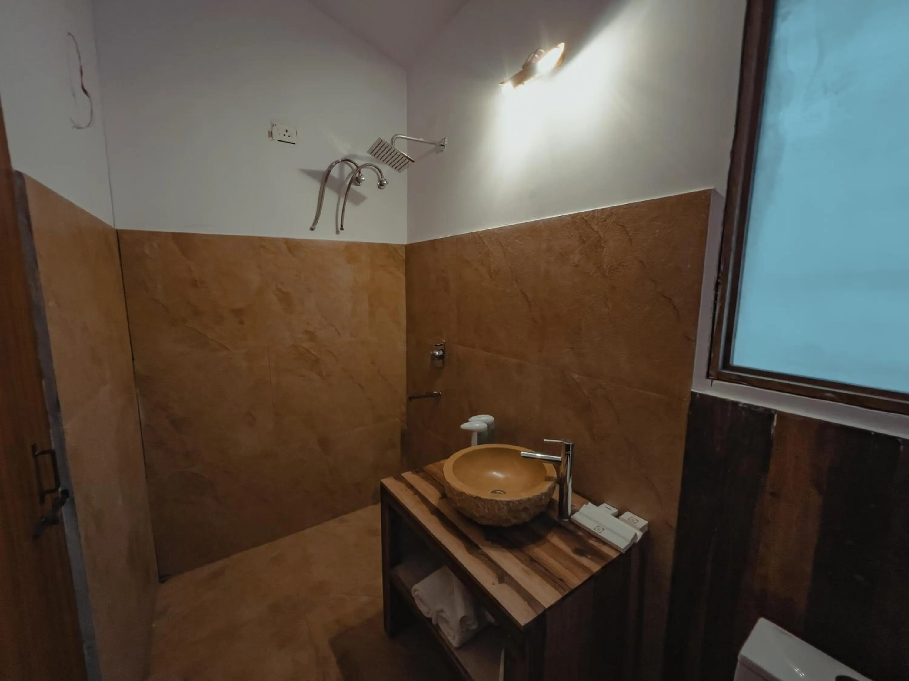 Bathroom in Rukhad Jungle Camp - Pench