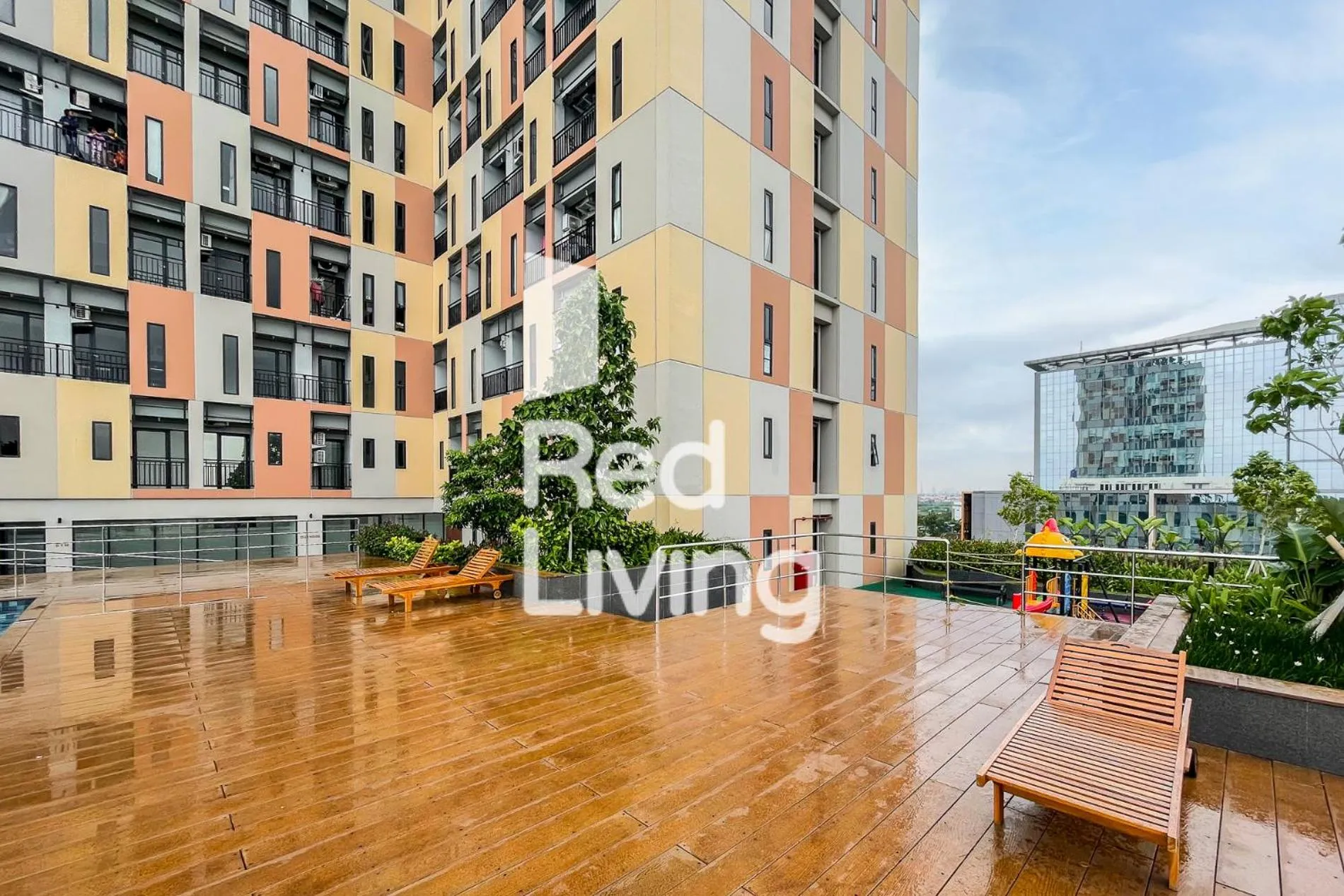 Property building in RedLiving Apartemen Sayana - Sentra Jaya