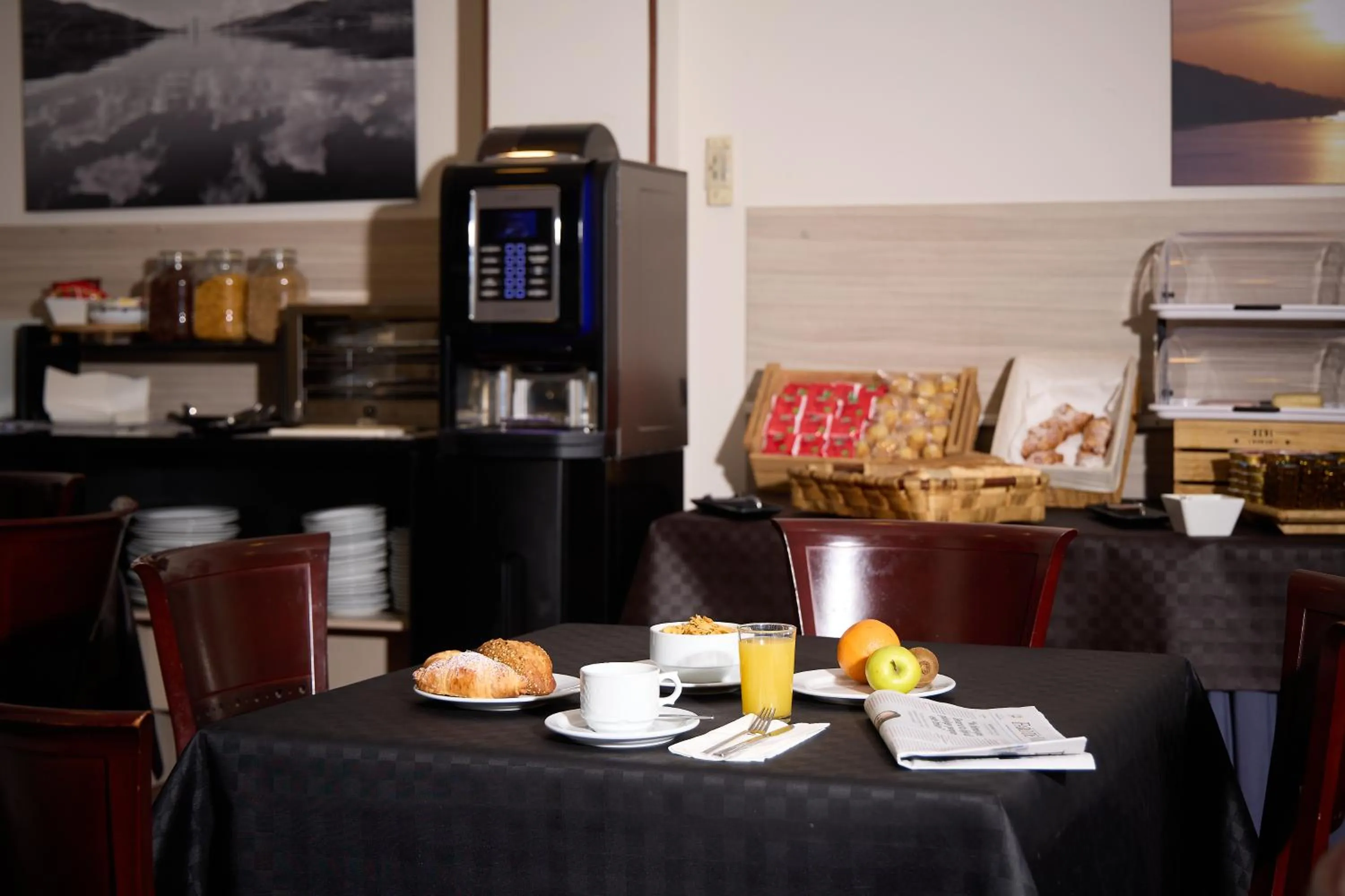 Buffet breakfast in Hotel Vigo Plaza