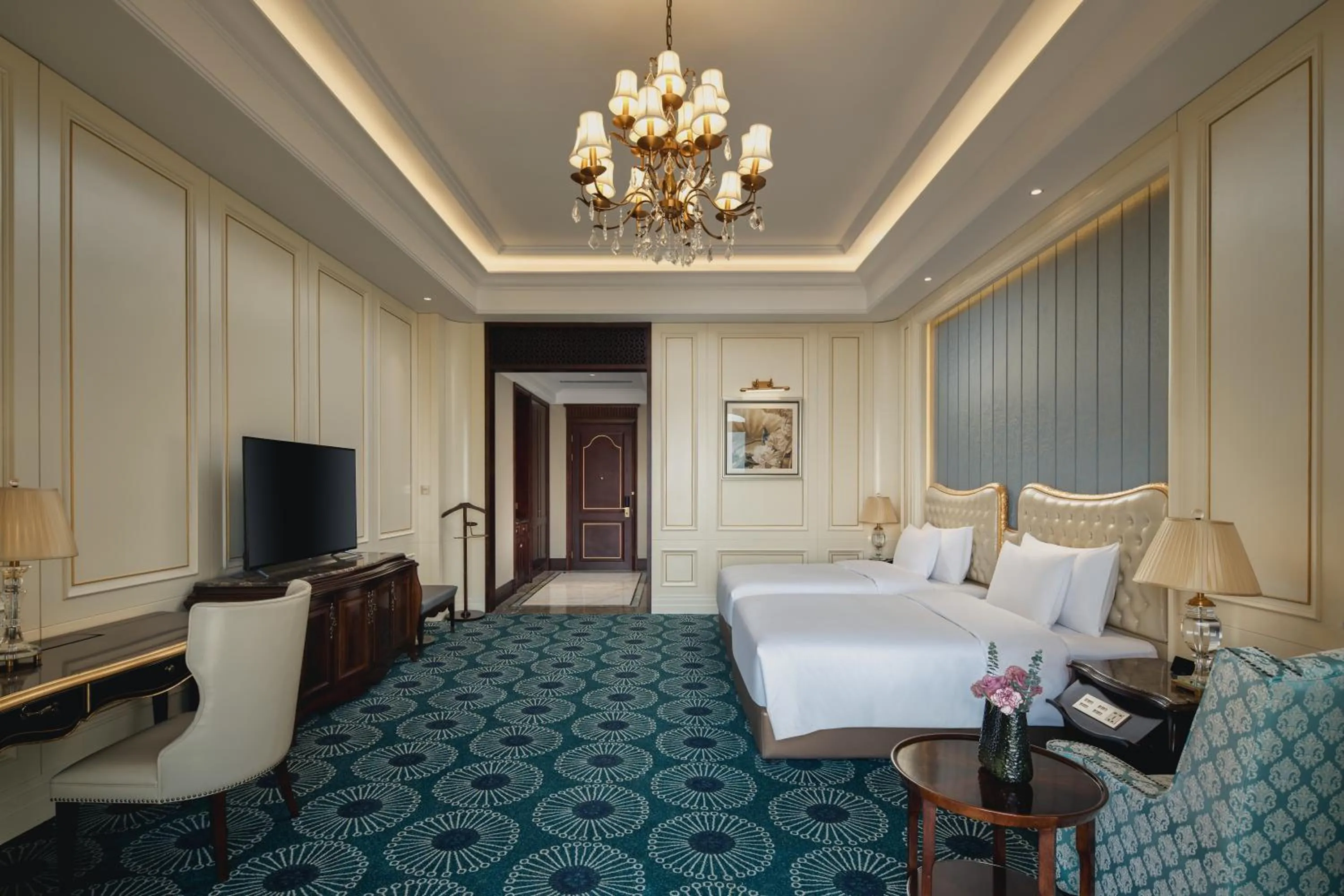 Photo of the whole room in Crowne Plaza Dongying by IHG