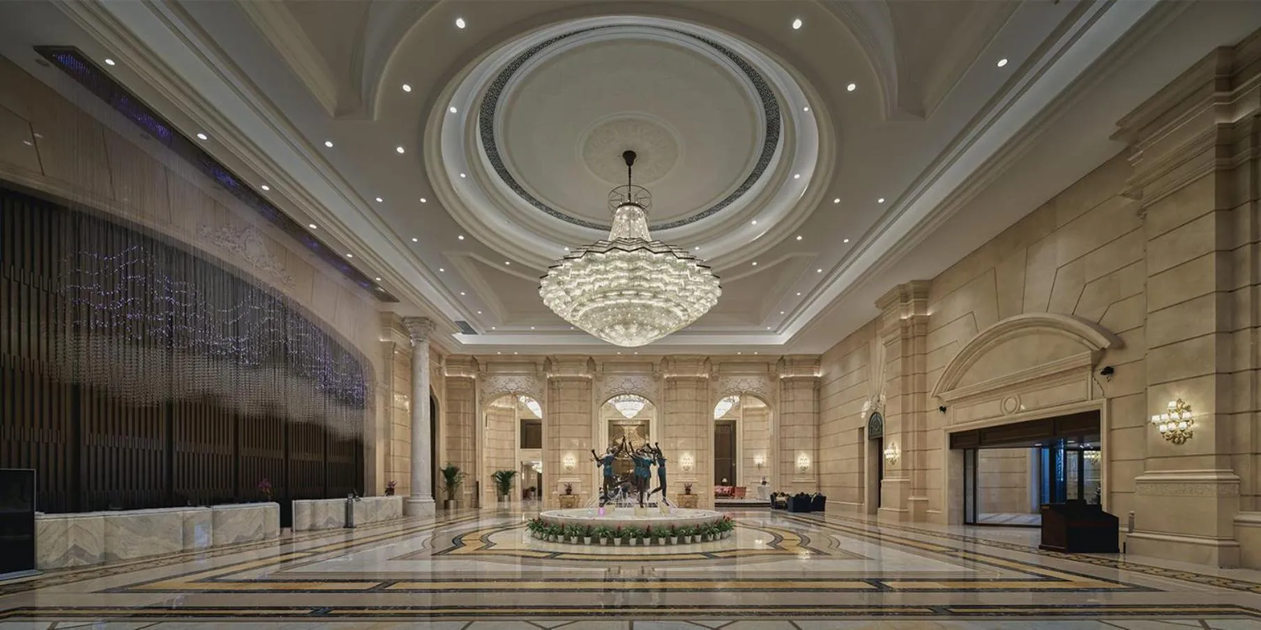 Property building in Crowne Plaza Dongying by IHG