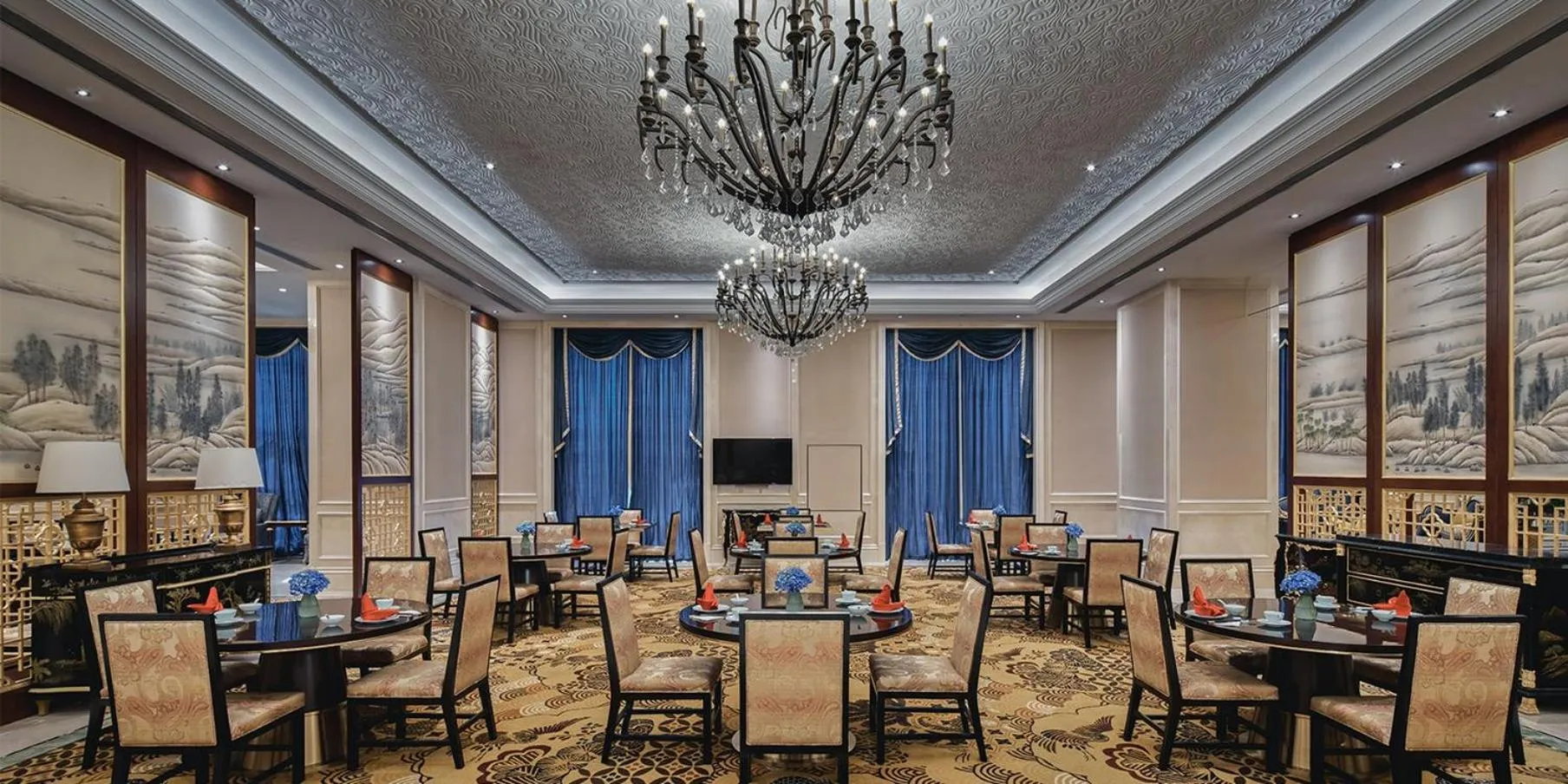 Restaurant/places to eat in Crowne Plaza Dongying by IHG