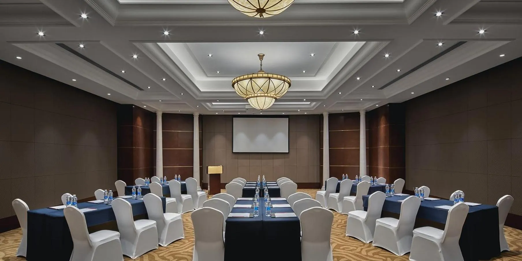 Meeting/conference room in Crowne Plaza Dongying by IHG