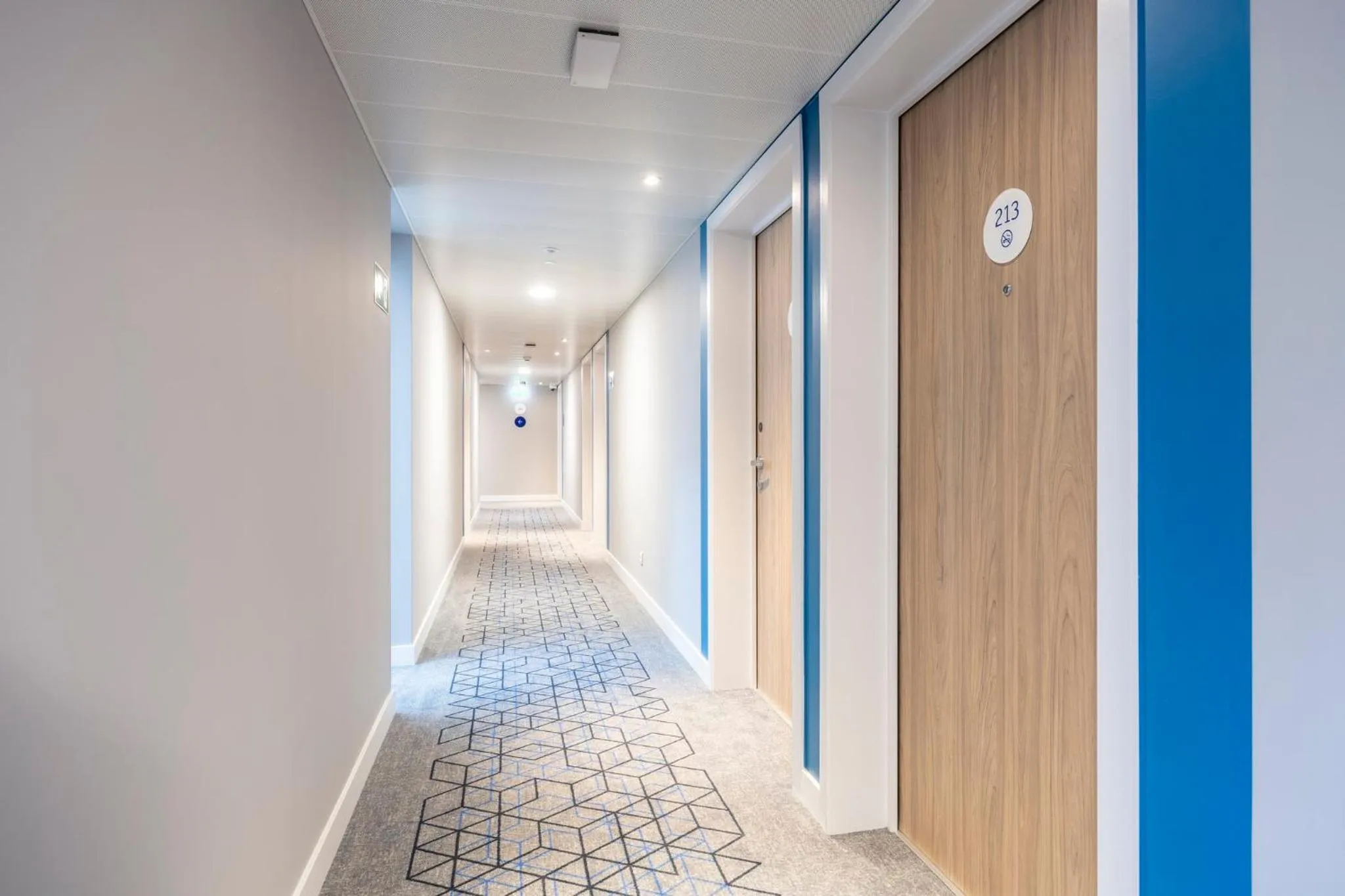 Lobby or reception in Holiday Inn Express Antwerp - City Centre by IHG