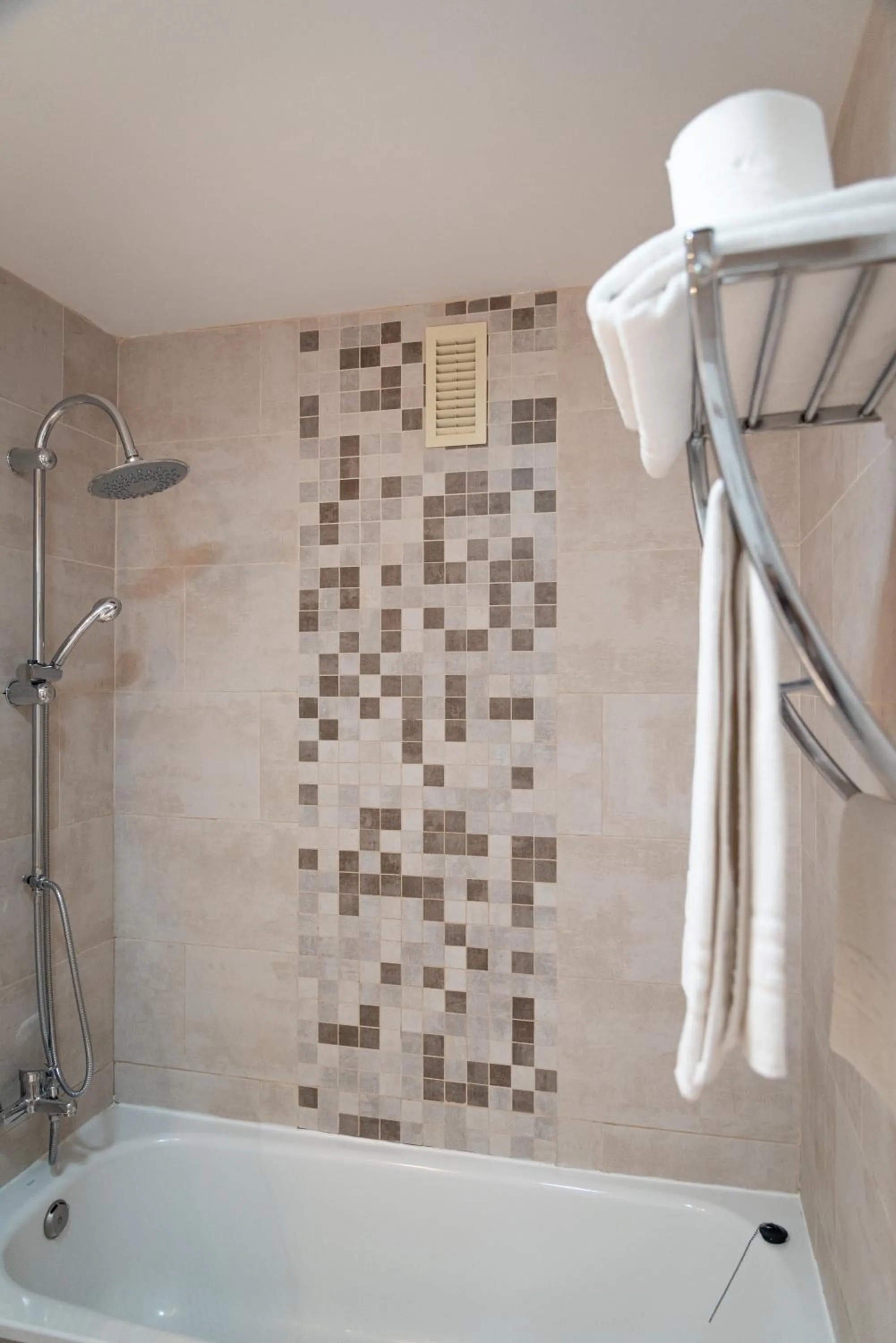 Shower in Hoteles del Sur