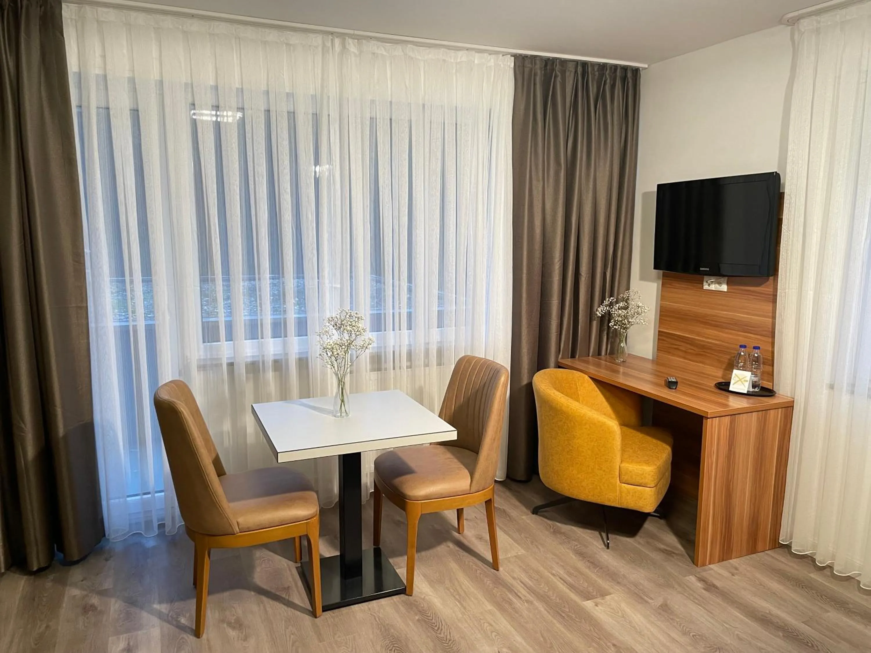 Seating area in Hotel Schlangenbader Hof