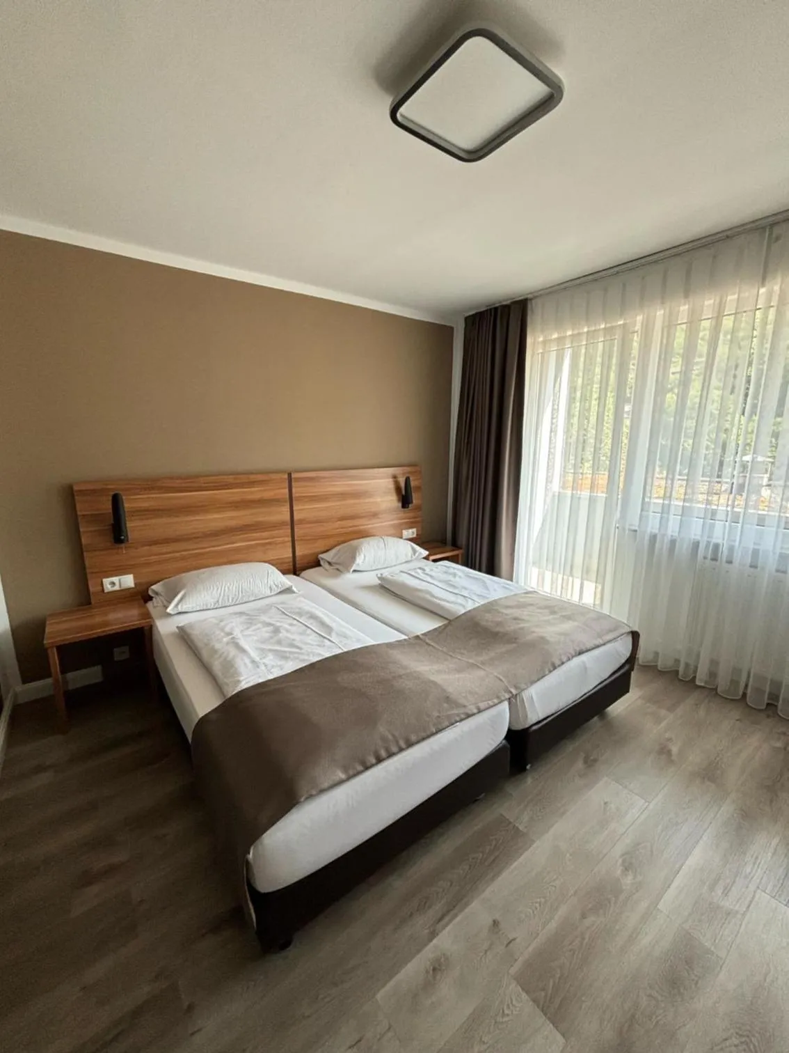 Bed in Hotel Schlangenbader Hof