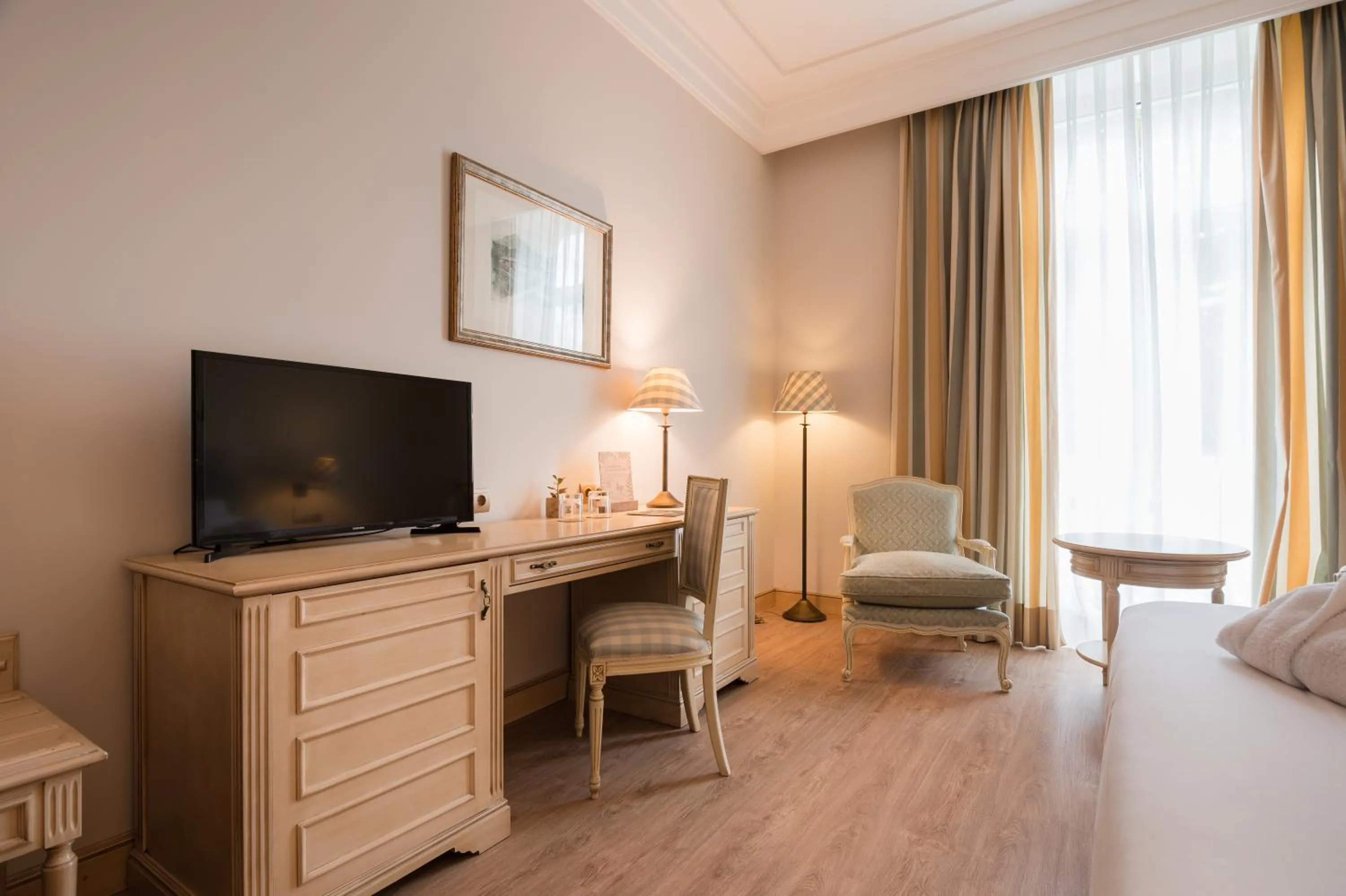 Photo of the whole room, Bed in Castilla Termal Solares