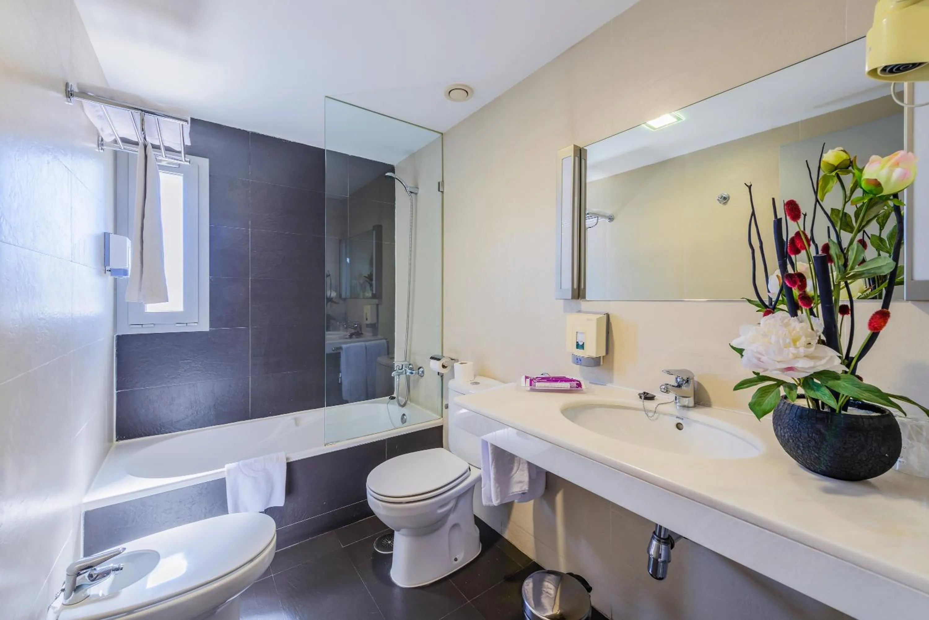 Toilet in Hostal Torrejón