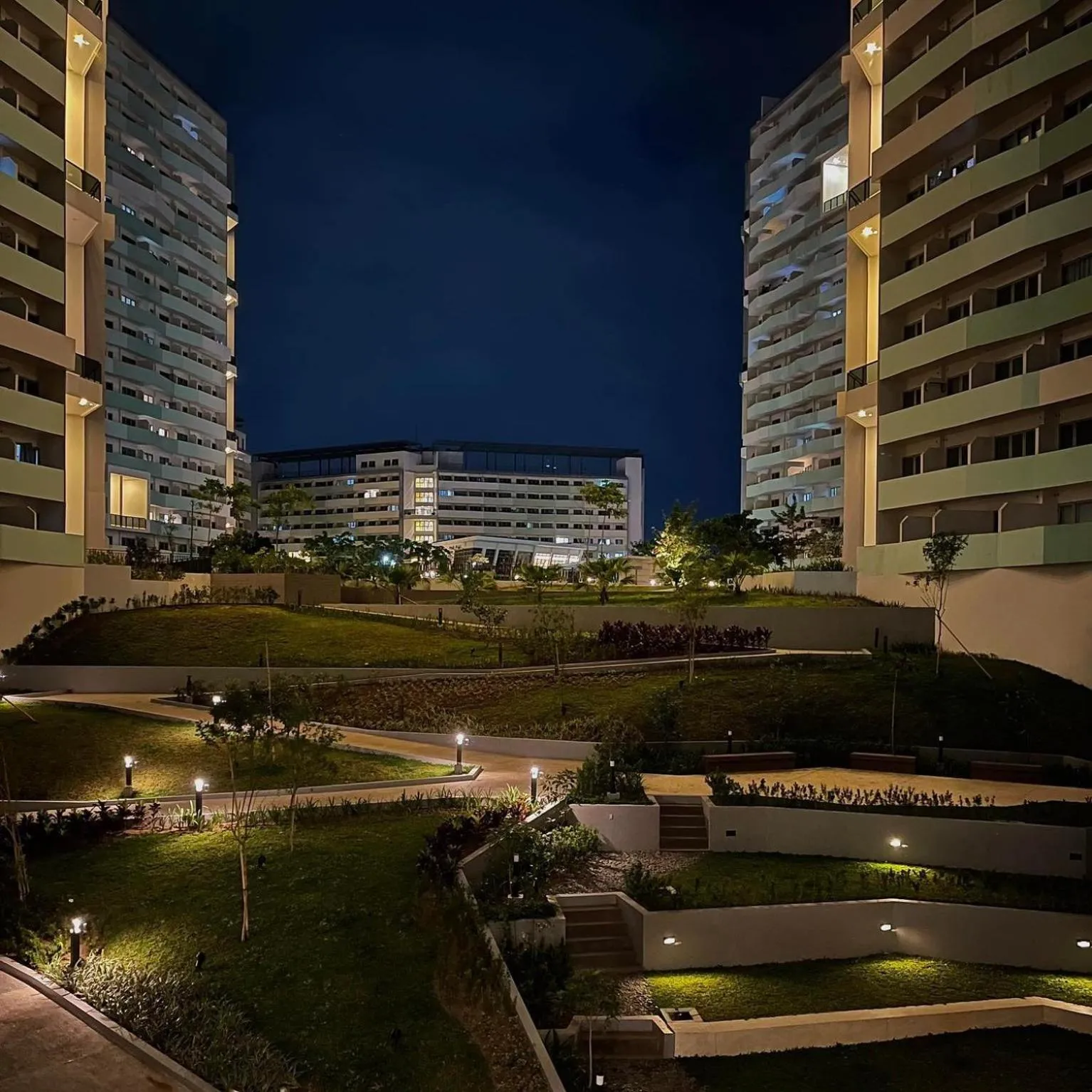 Property building in Acellyne's Suites at The Residences at Commonwealth by Century