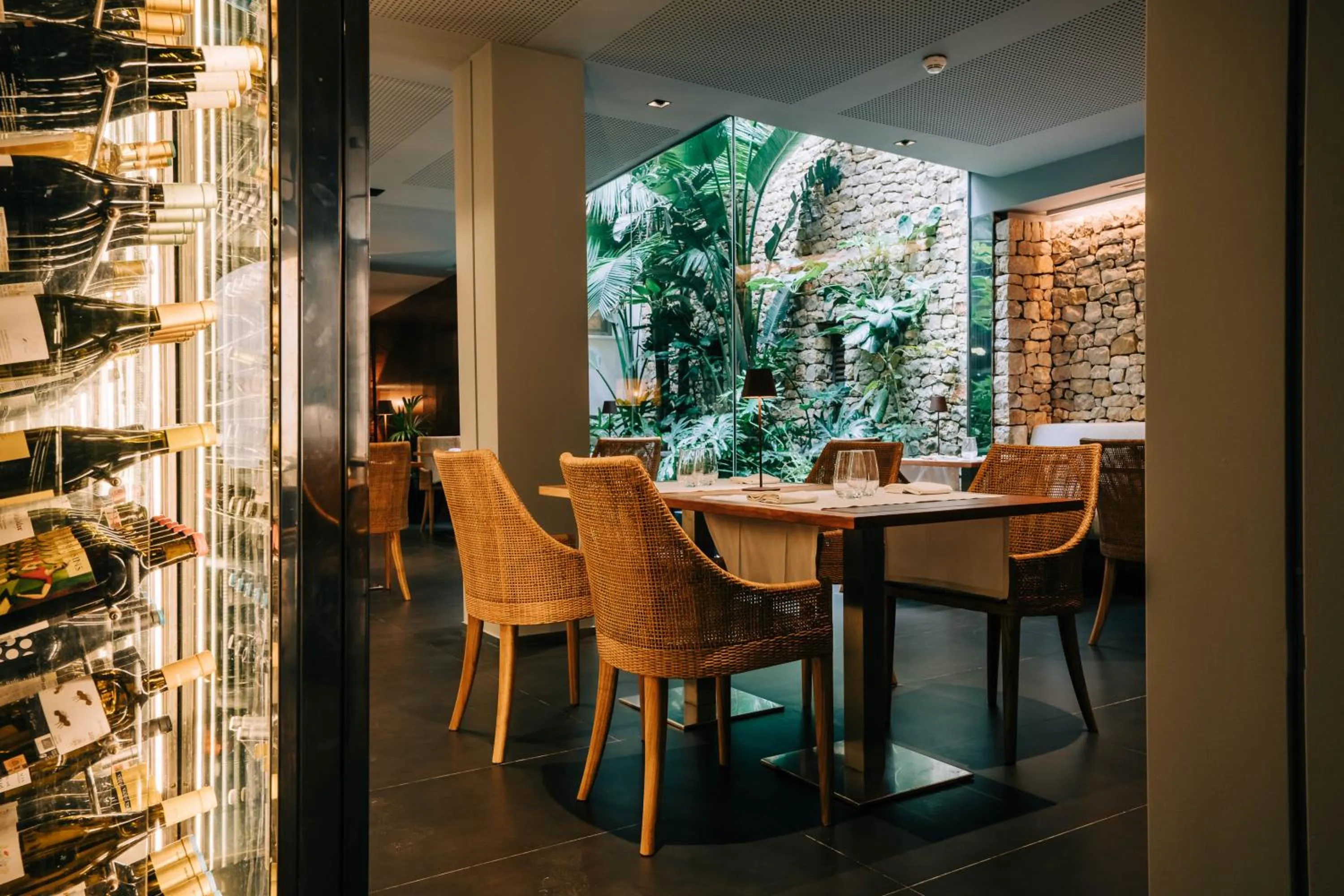 Restaurant/places to eat in Gran Claustre Boutique Hotel