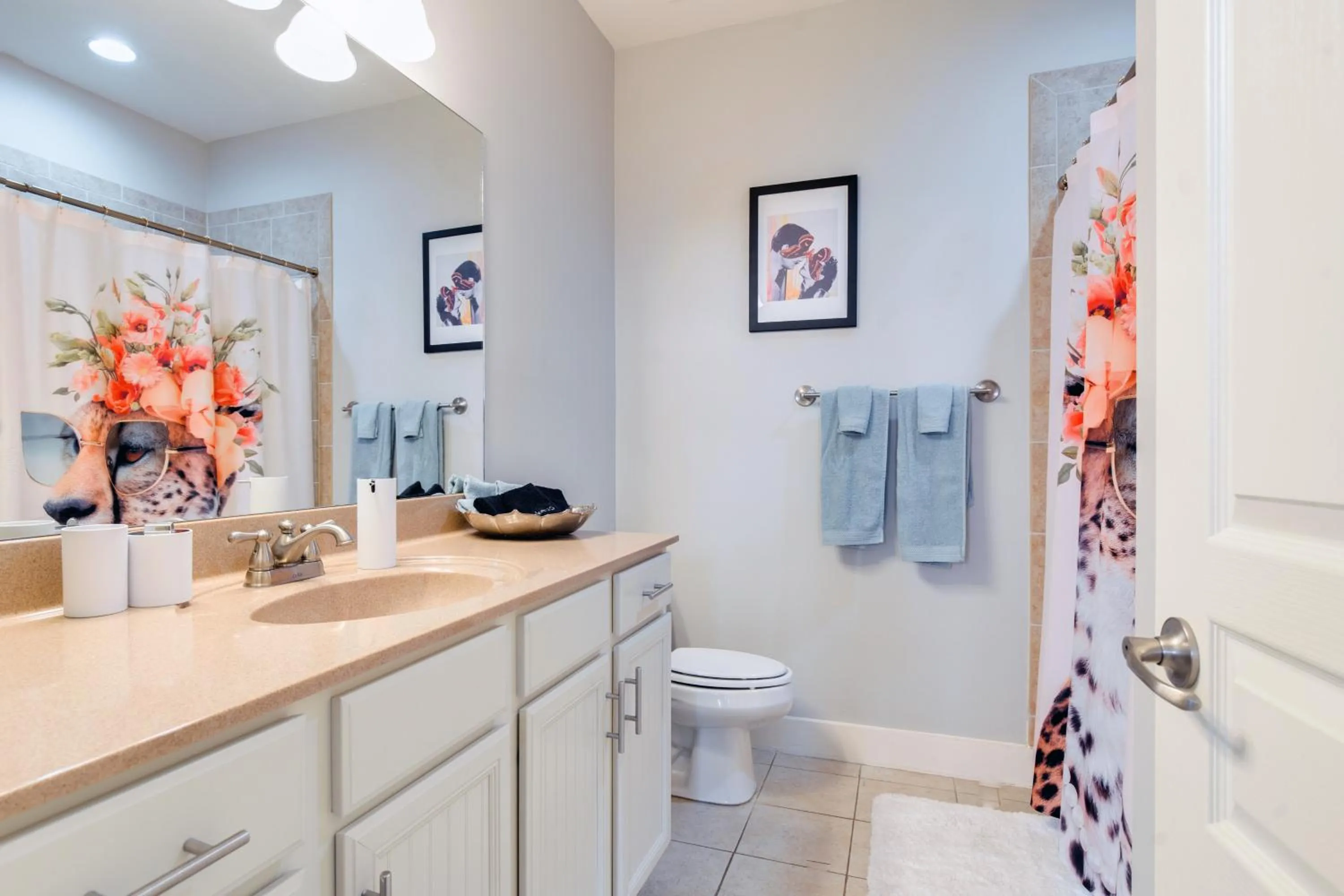 Bathroom in Stunning West end Condo - close to everything Nashville has to offer!