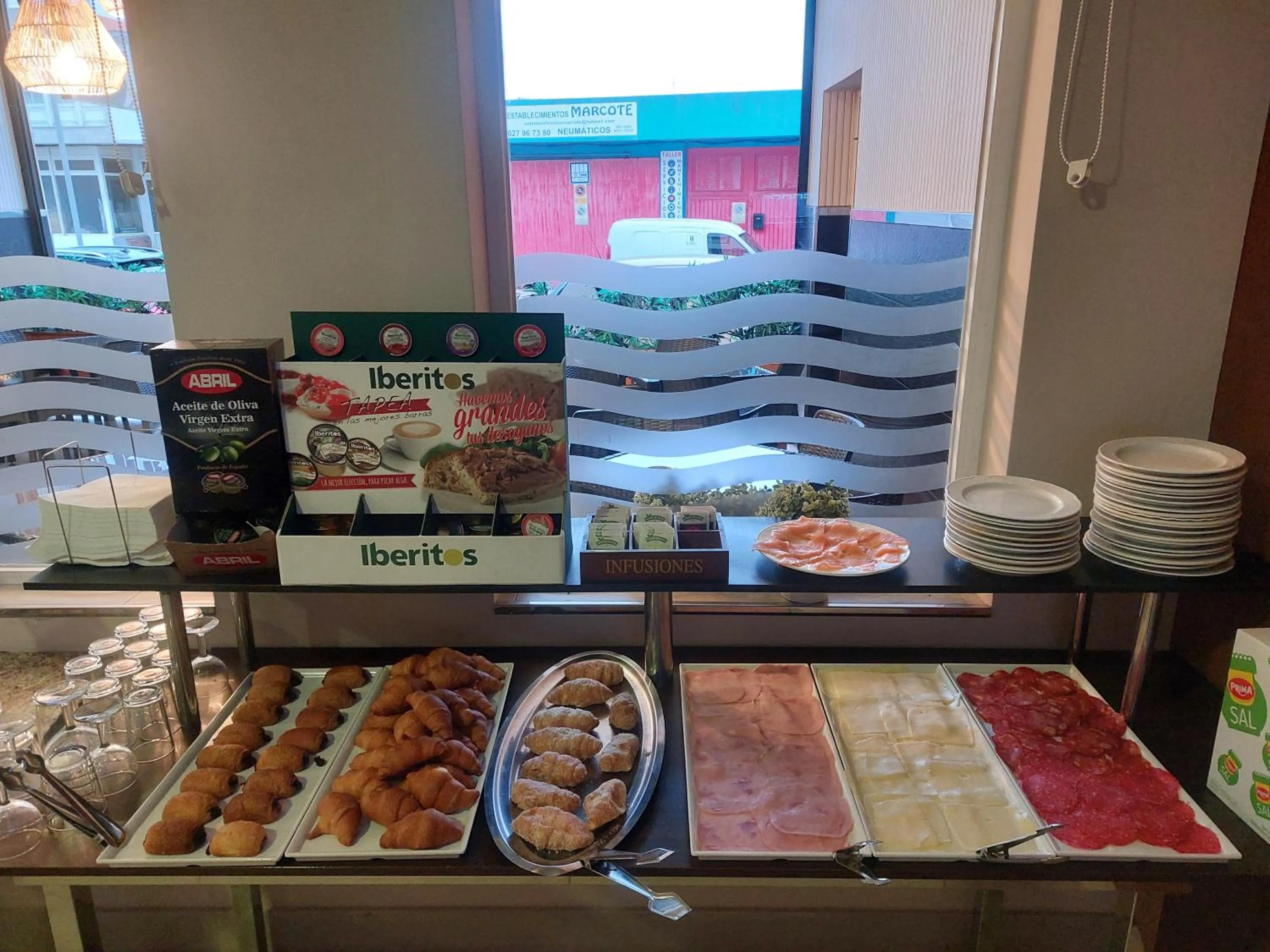 Food and drinks in Hotel Ancora