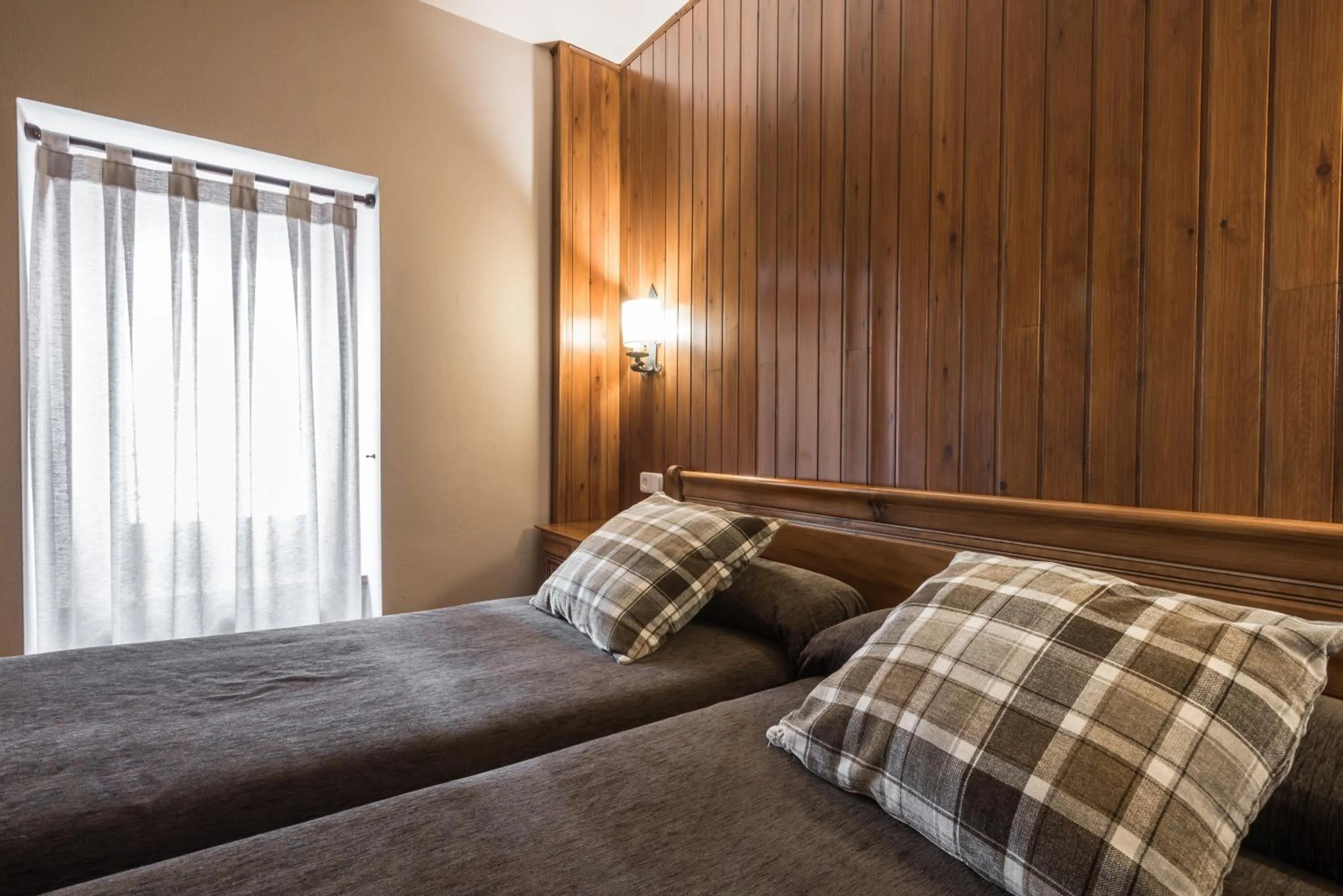 Bedroom, Bed in Riu Nere Mountain Apartments